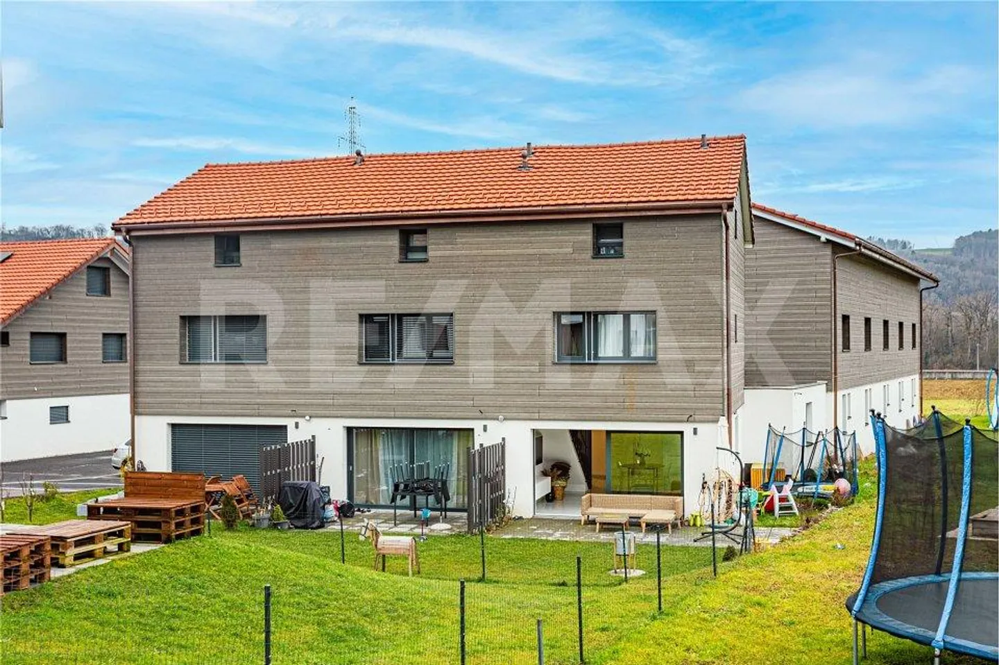 Perfect for your small family! Beautiful townhouse with 4.5 rooms, MINERGIE and low costs - Photo 11 of 11