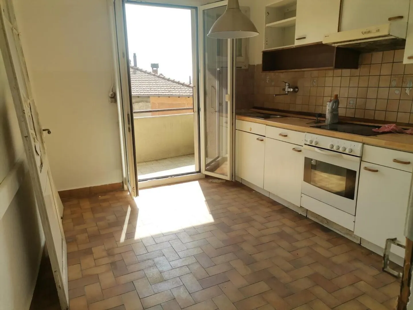 Charming Village House in Caneggio - Photo 3 of 13