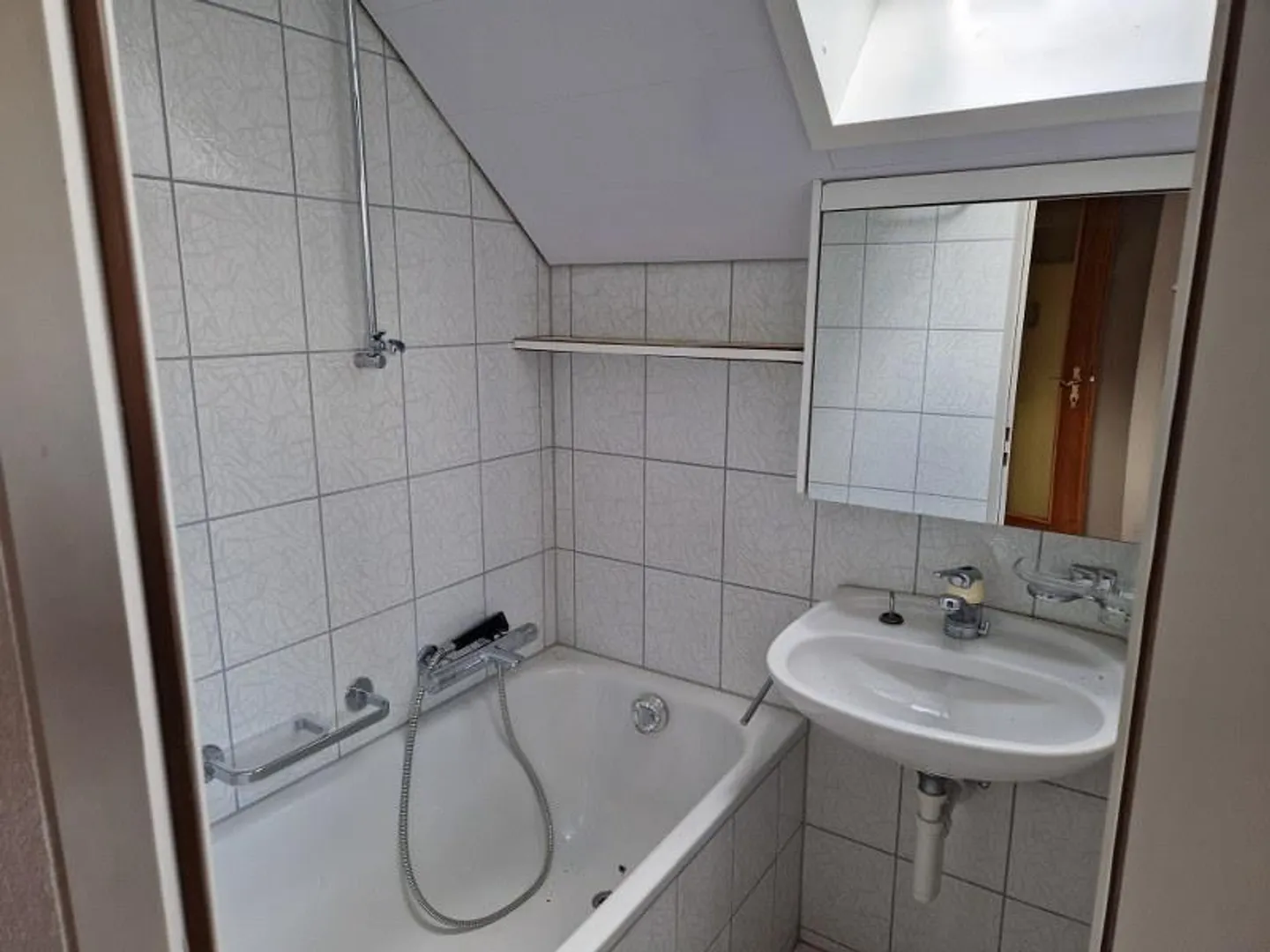 Wohnhaus mit Renovationspotenzial - Foto 19 von 30