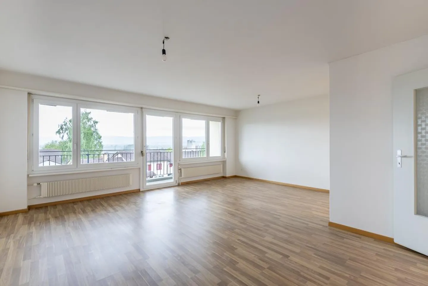 RENT WITHOUT DEPOSIT - Looking for your first apartment? - Photo 5 of 9