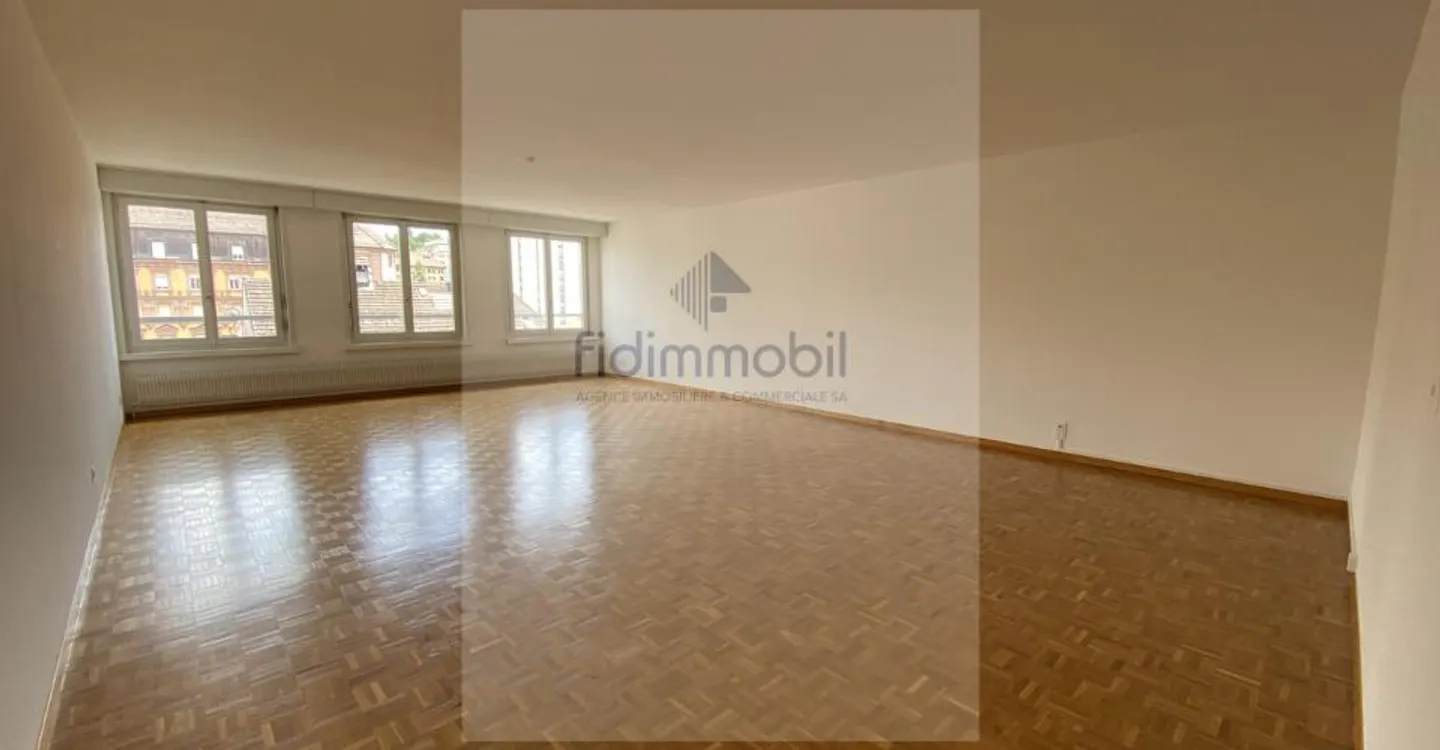 Wohnung mit einer Fläche von 144m2 zur Miete für Wohnzwecke oder Büros - Foto 6 von 10