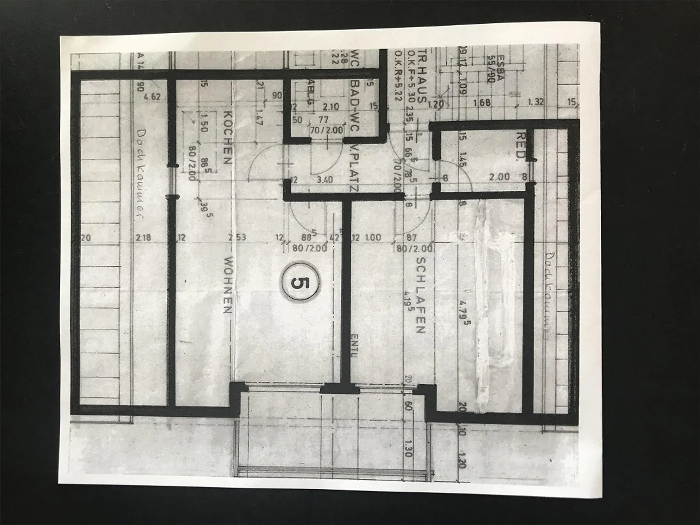 Appartamento mansardato di 2 stanze in zona residenziale privilegiata a Oberwil - Foto 11 di 12