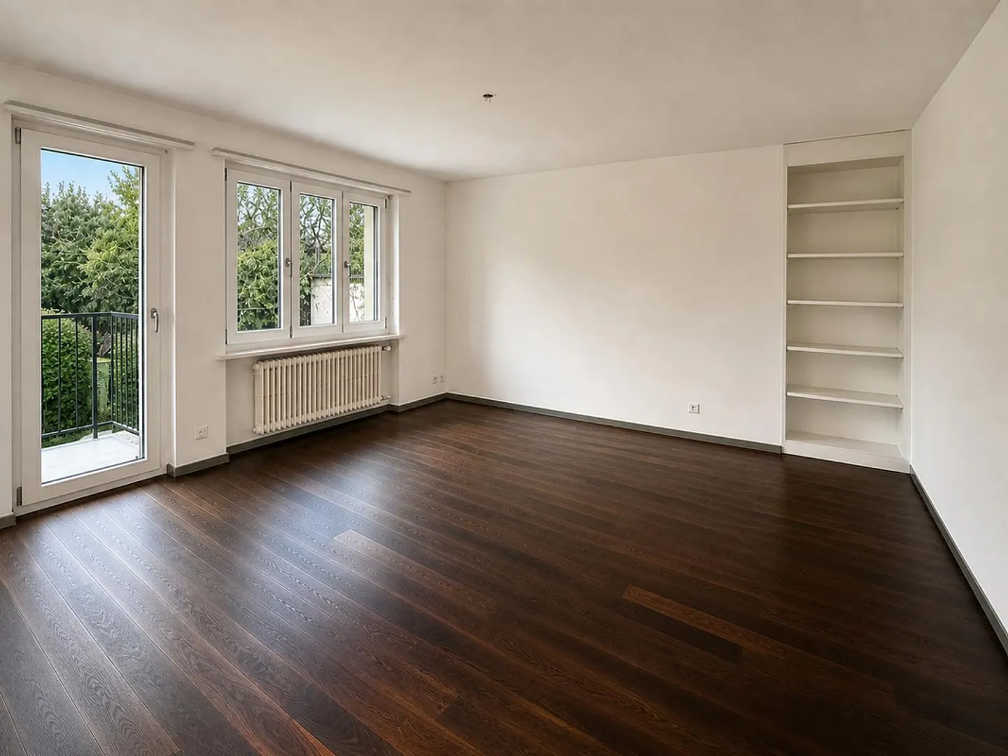 Modern 2.5-room apartment in a central location - Photo 1 of 9