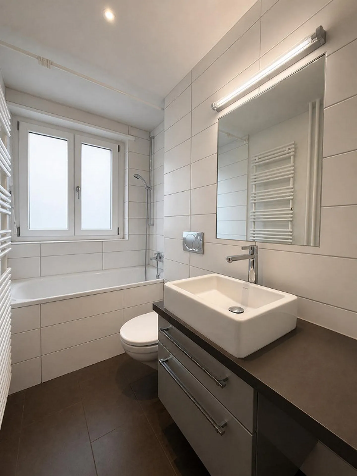 Modern 2.5-room apartment in a central location - Photo 6 of 9