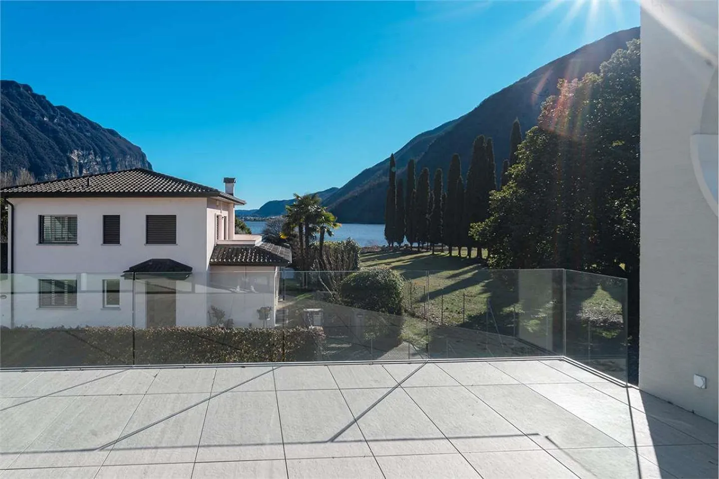 Maroggia: 4,5 Zimmer mit Seeblick - Residenza Marmel - Foto 2 von 8