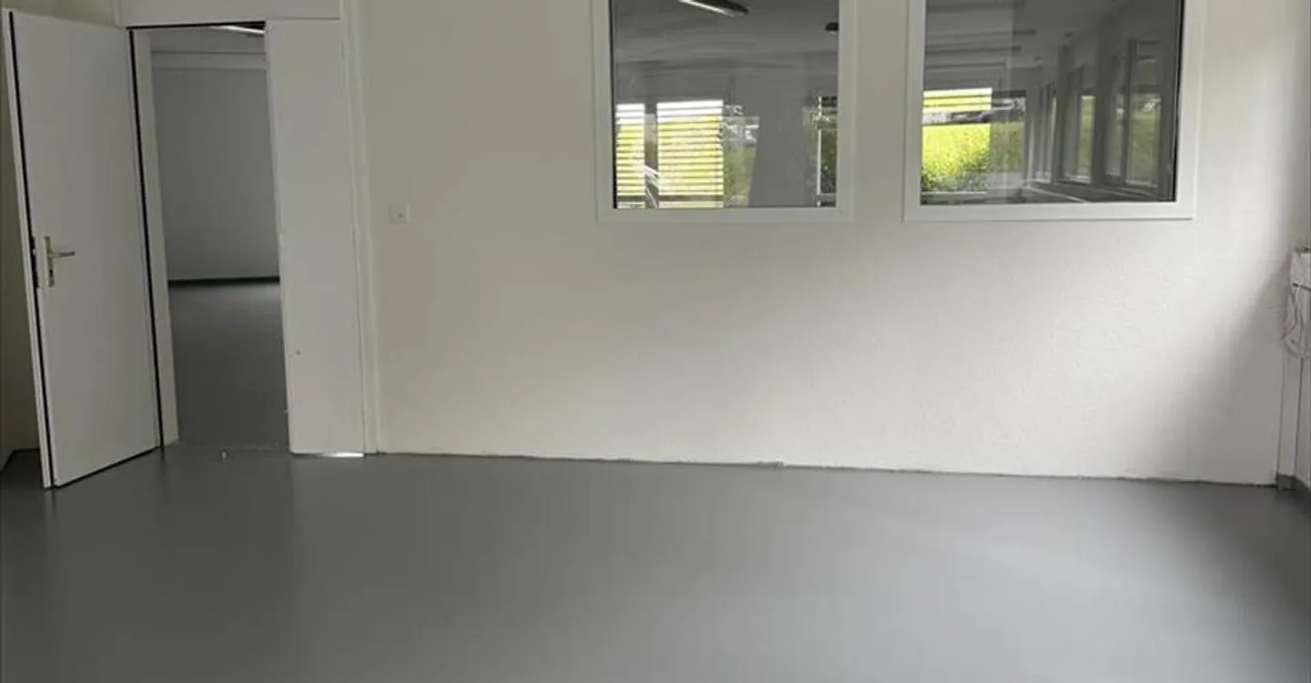 Edificio ad uso misto in affitto - Foto 3 di 8