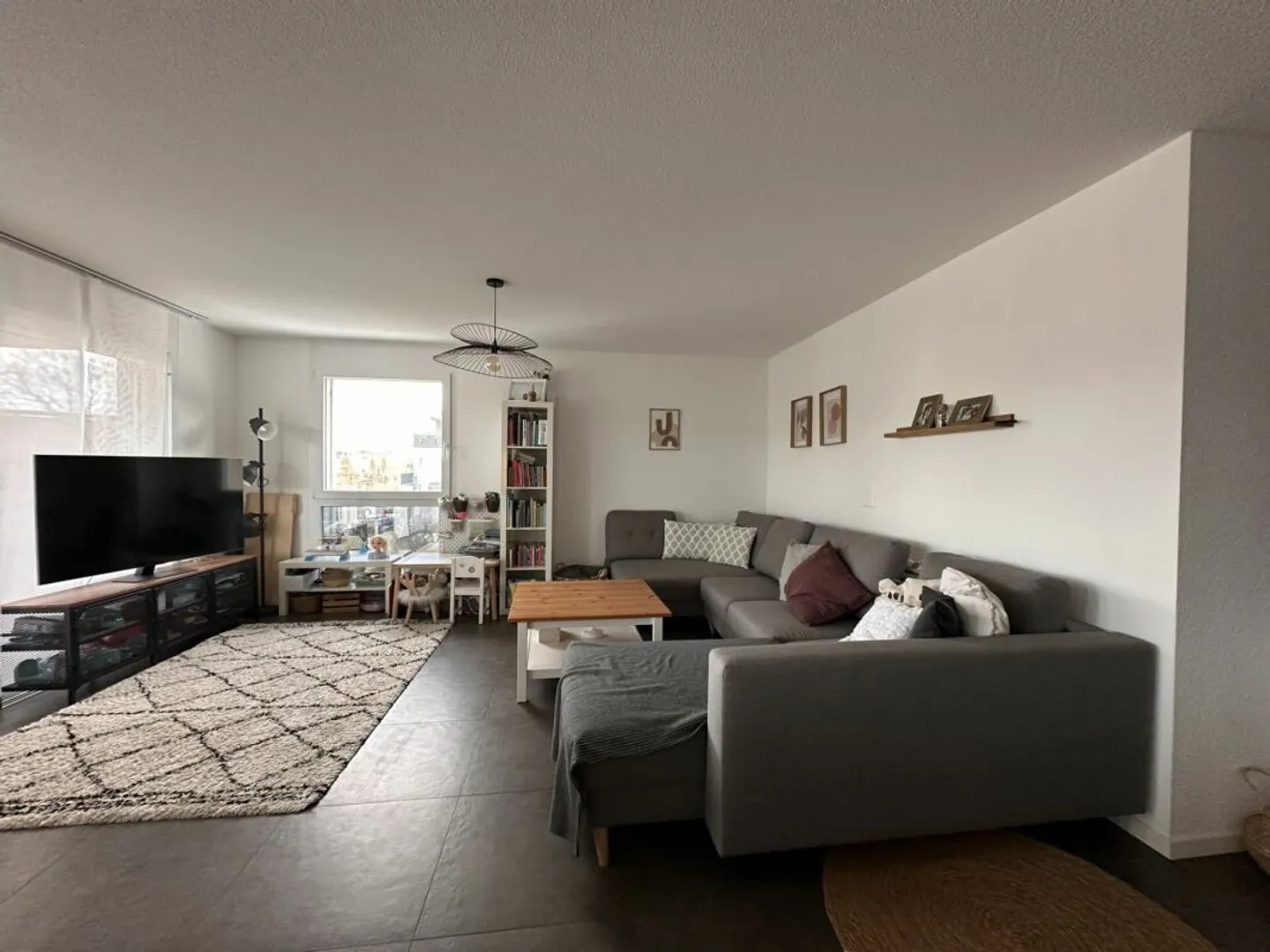 Appartement spacieux avec balcon - Photo 4 sur 13