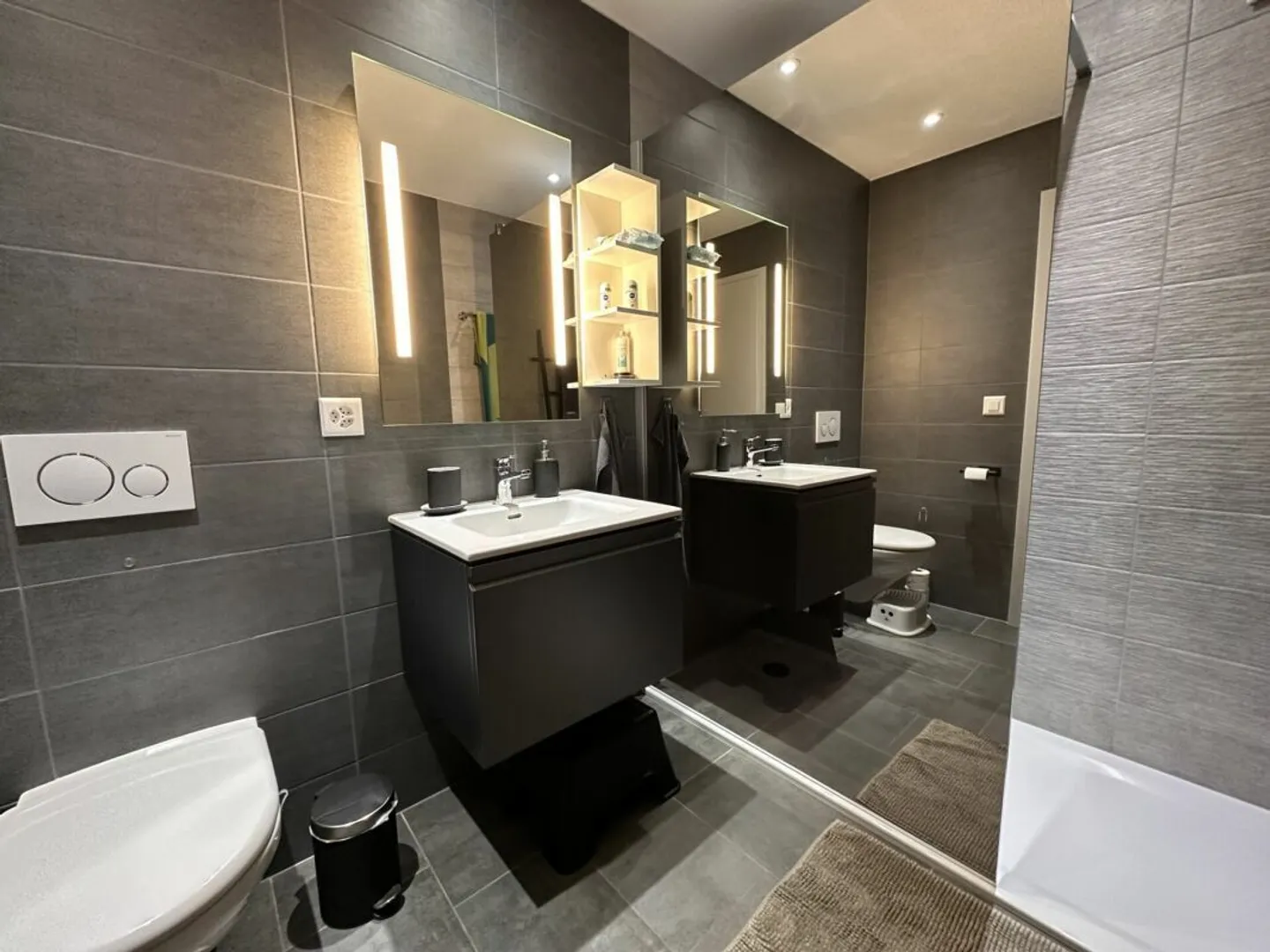 Appartement spacieux avec balcon - Photo 5 sur 13