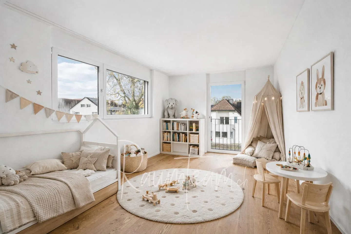 Prêt à emménager : maison individuelle de 4,5 pièces avec jardin - Photo 3 sur 13