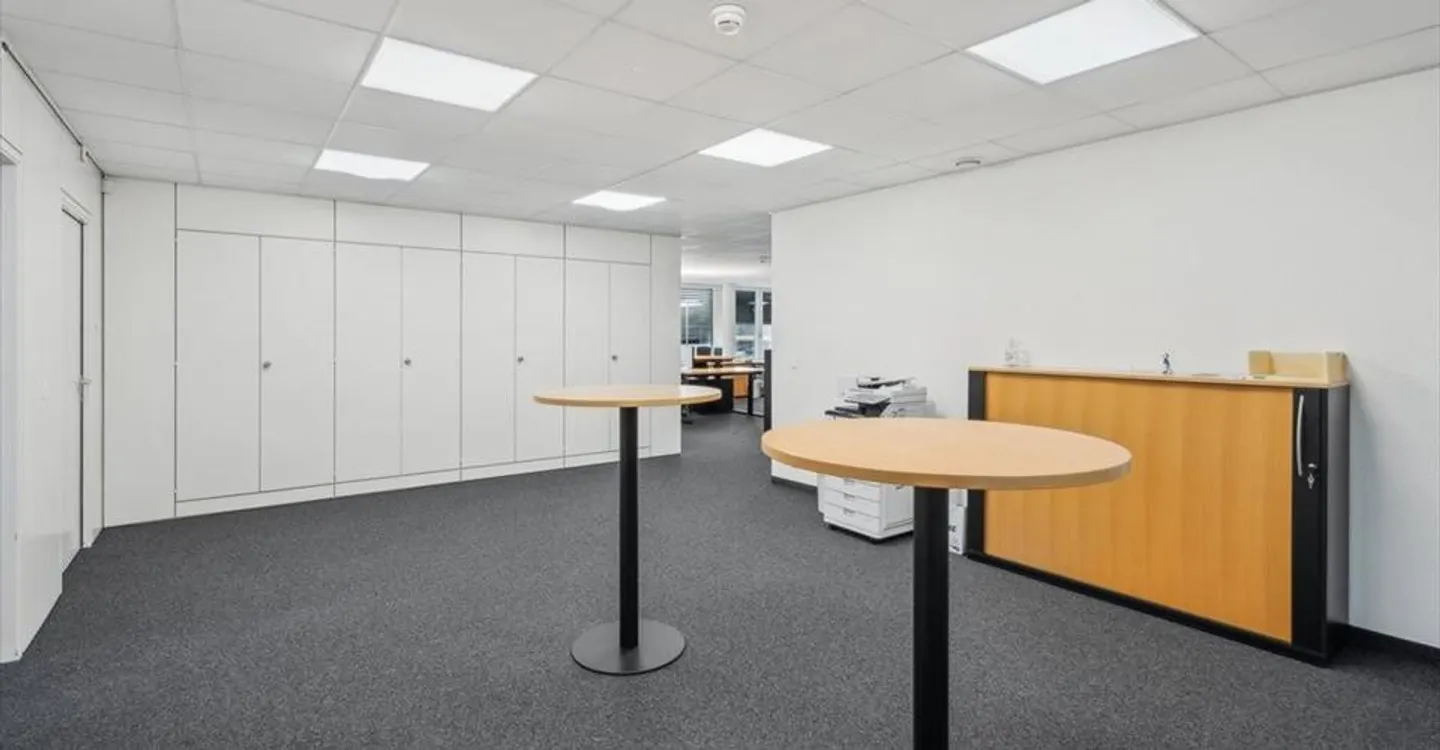 Bureau spacieux près des axes - Photo 8 sur 10