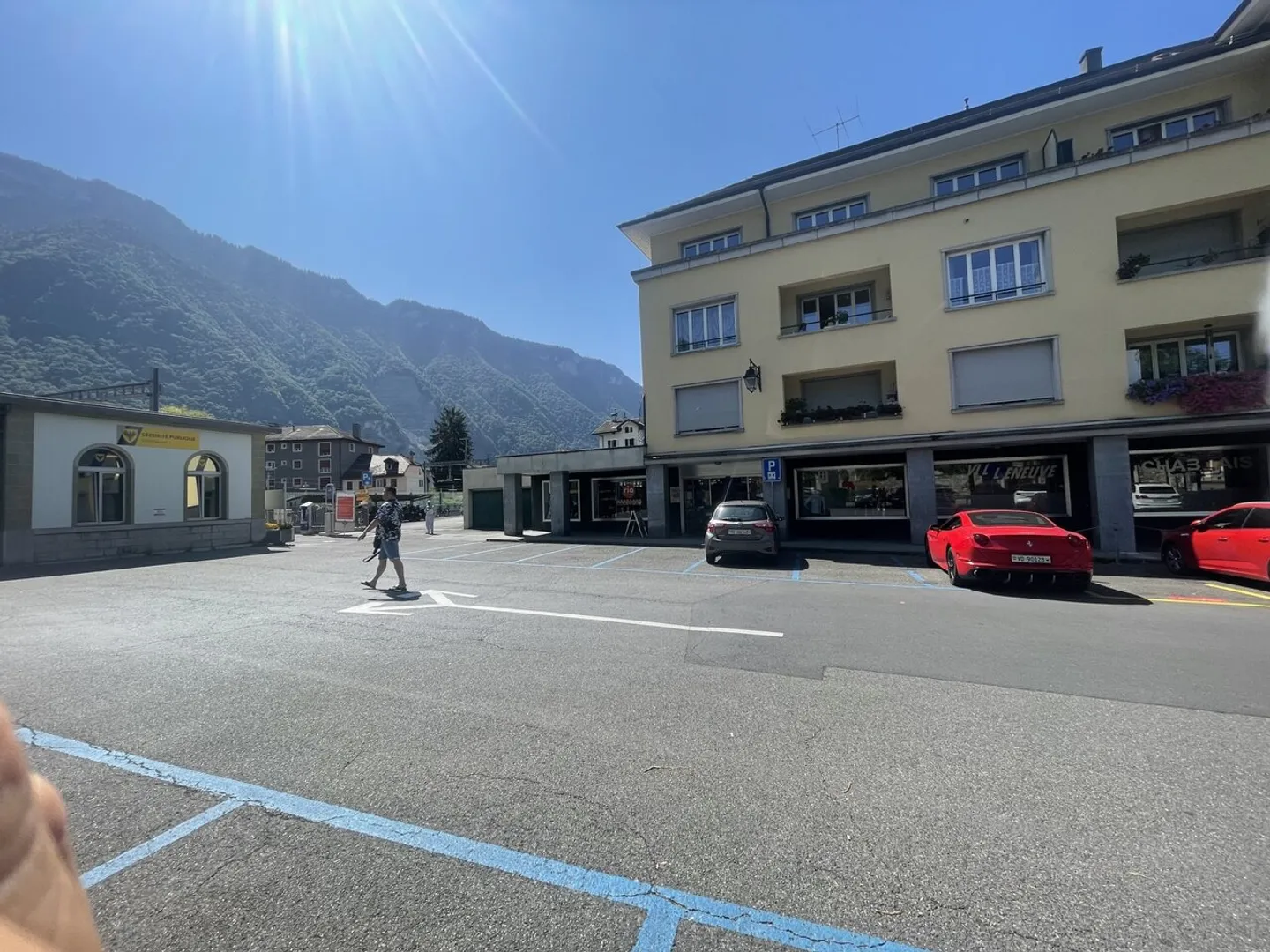 Erstklassige Gewerbefläche in Villeneuve - Foto 1 von 2