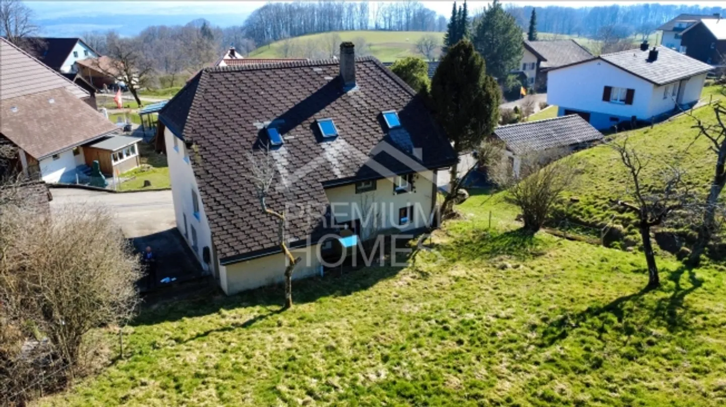 Rarità con vista: Casa plurifamiliare con riserva di terreno e vista montagna - Foto 4 di 4