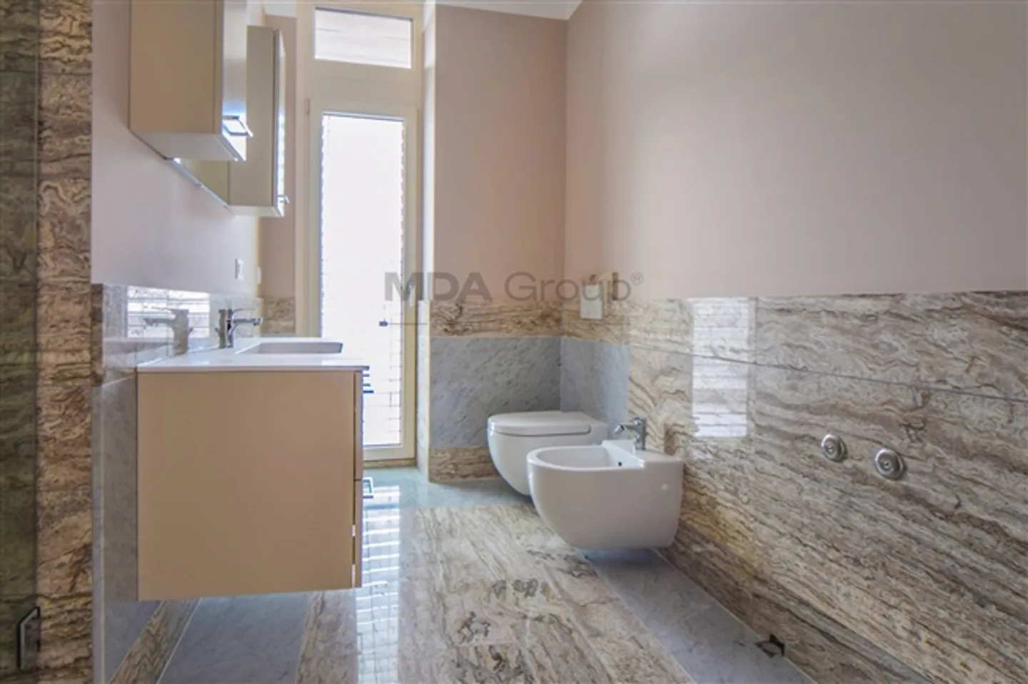 Appartamento mansardato di 6 stanze - Foto 11 di 11