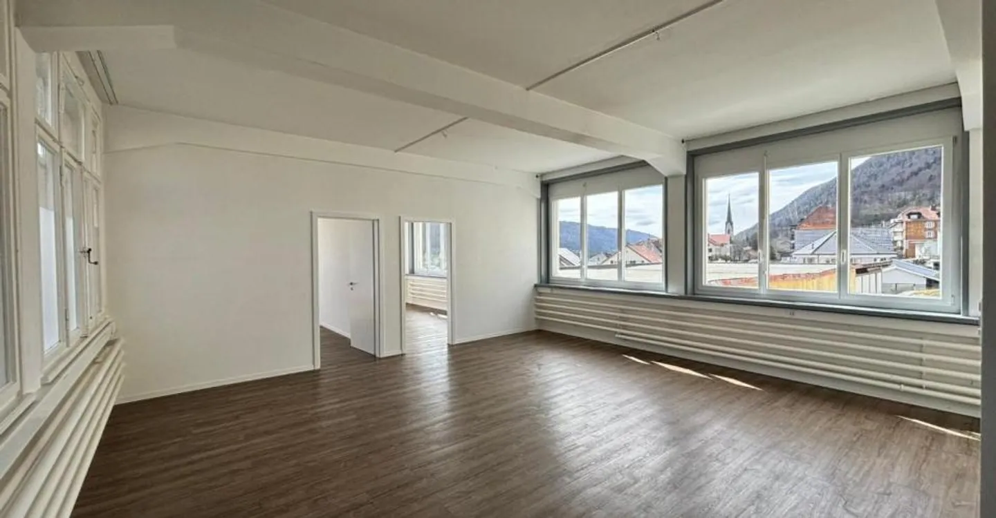 St-Imier, beautiful 3.5-room loft-style apartment with private garden - Photo 1 of 5