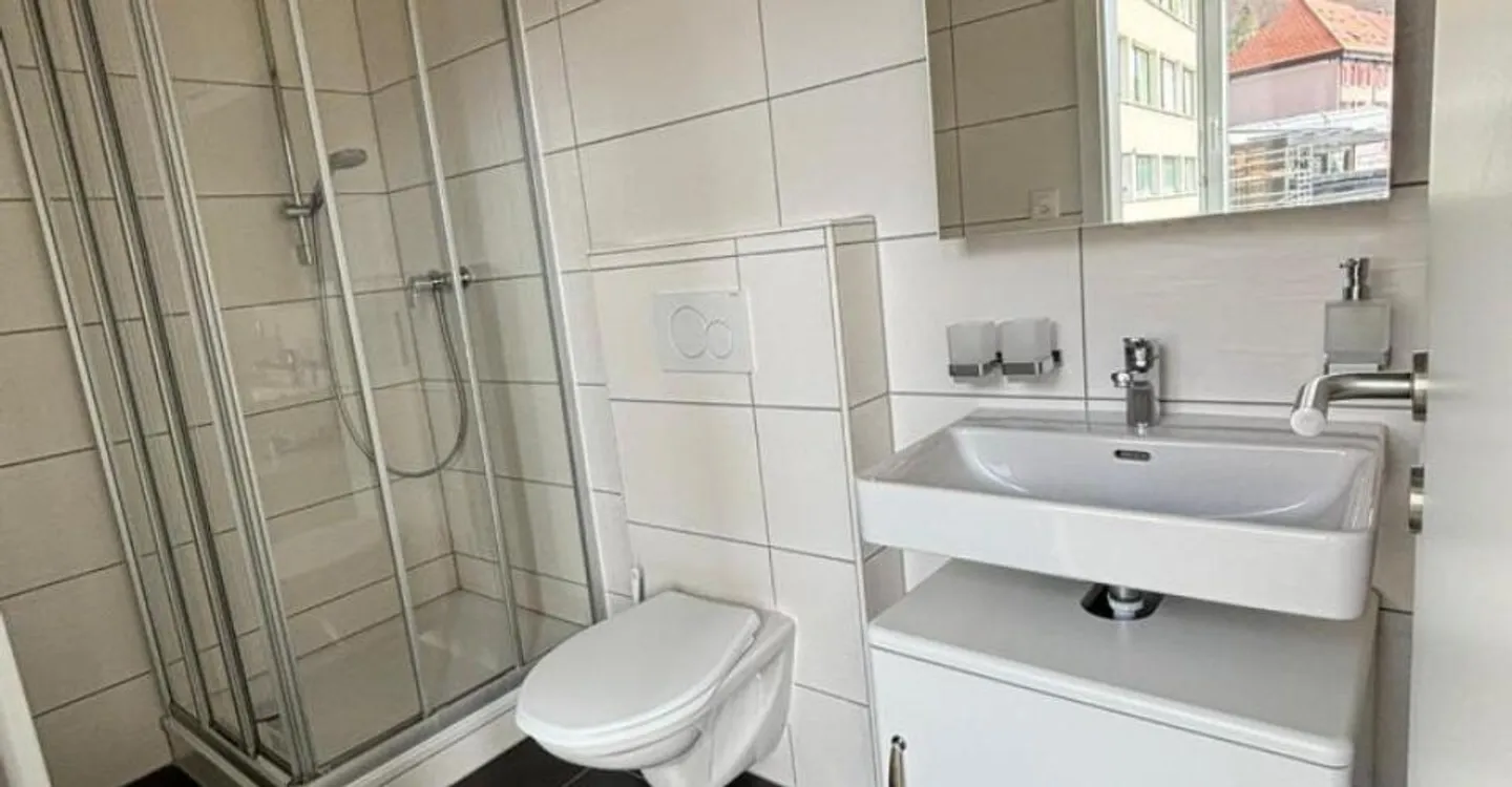 St-Imier, beautiful 3.5-room loft-style apartment with private garden - Photo 3 of 5