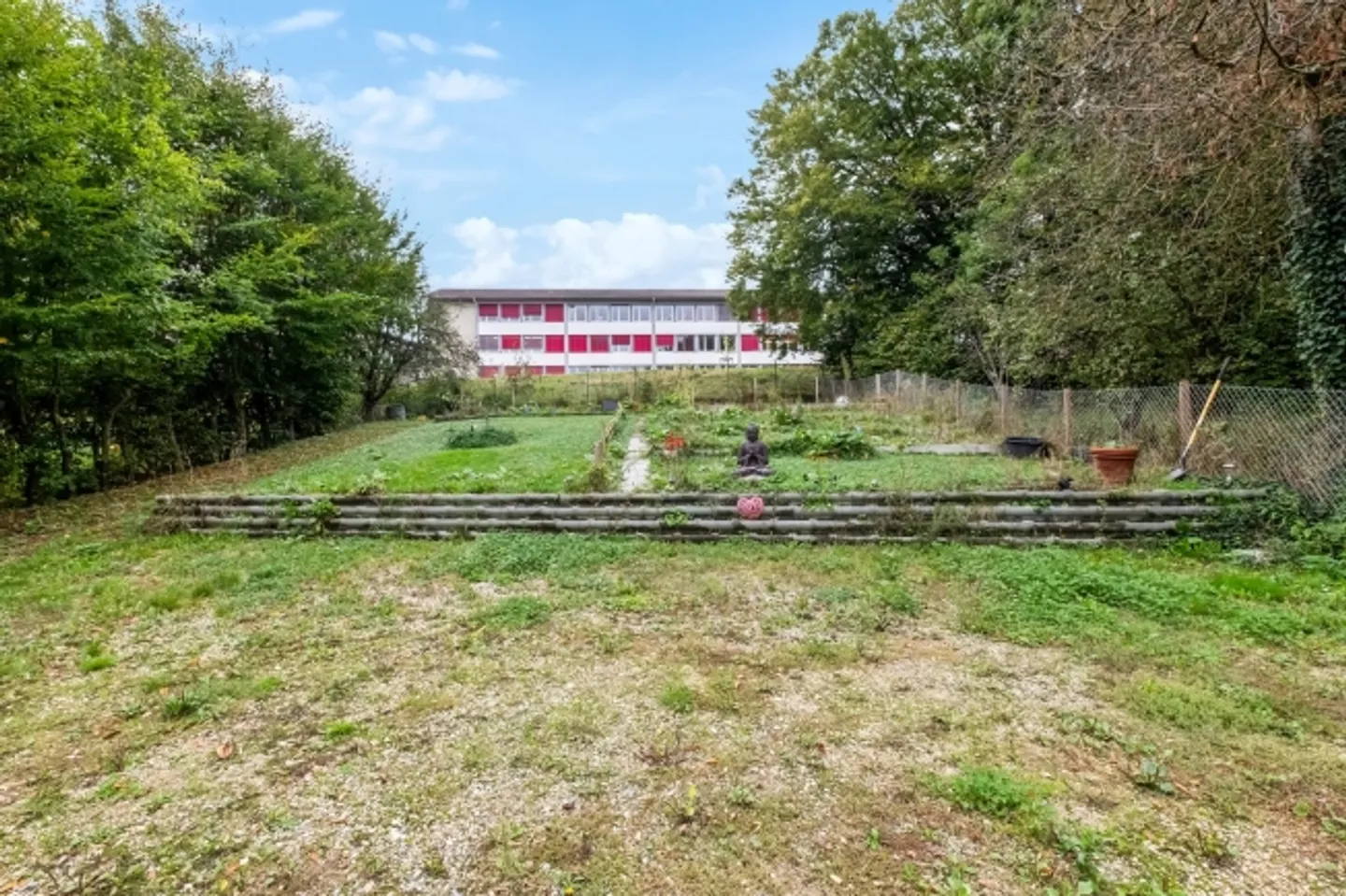 Villa spacieuse avec grand jardin - Photo 2 sur 11