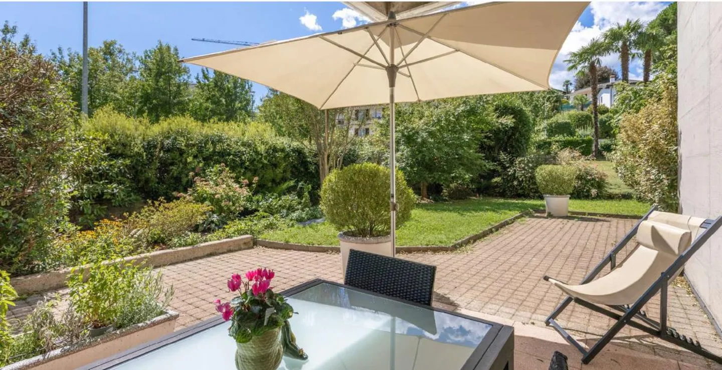 Modern Apartment with Garden - Photo 1 of 1