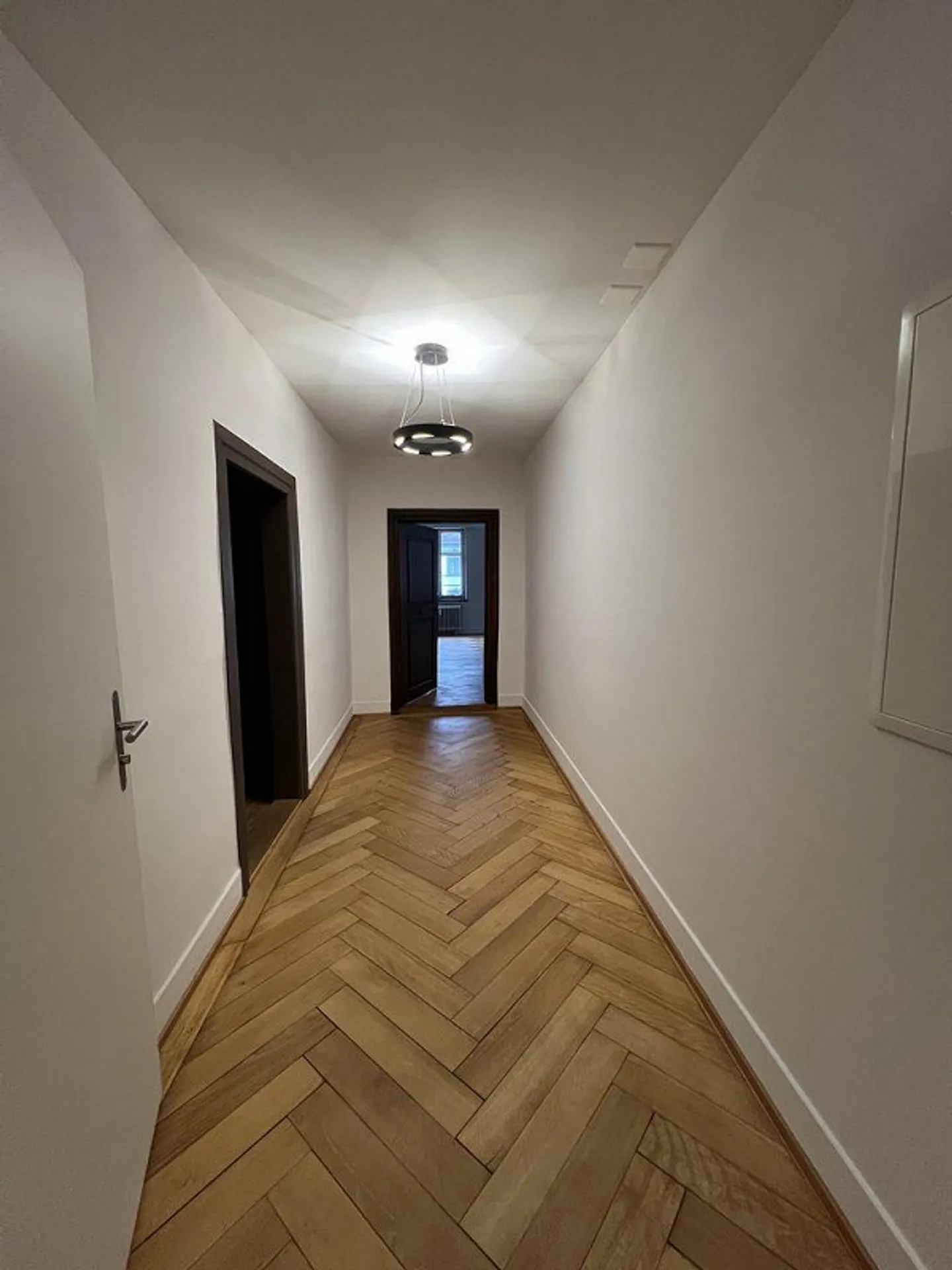 Appartement dans un bâtiment historique de la vieille ville - Photo 8 sur 13