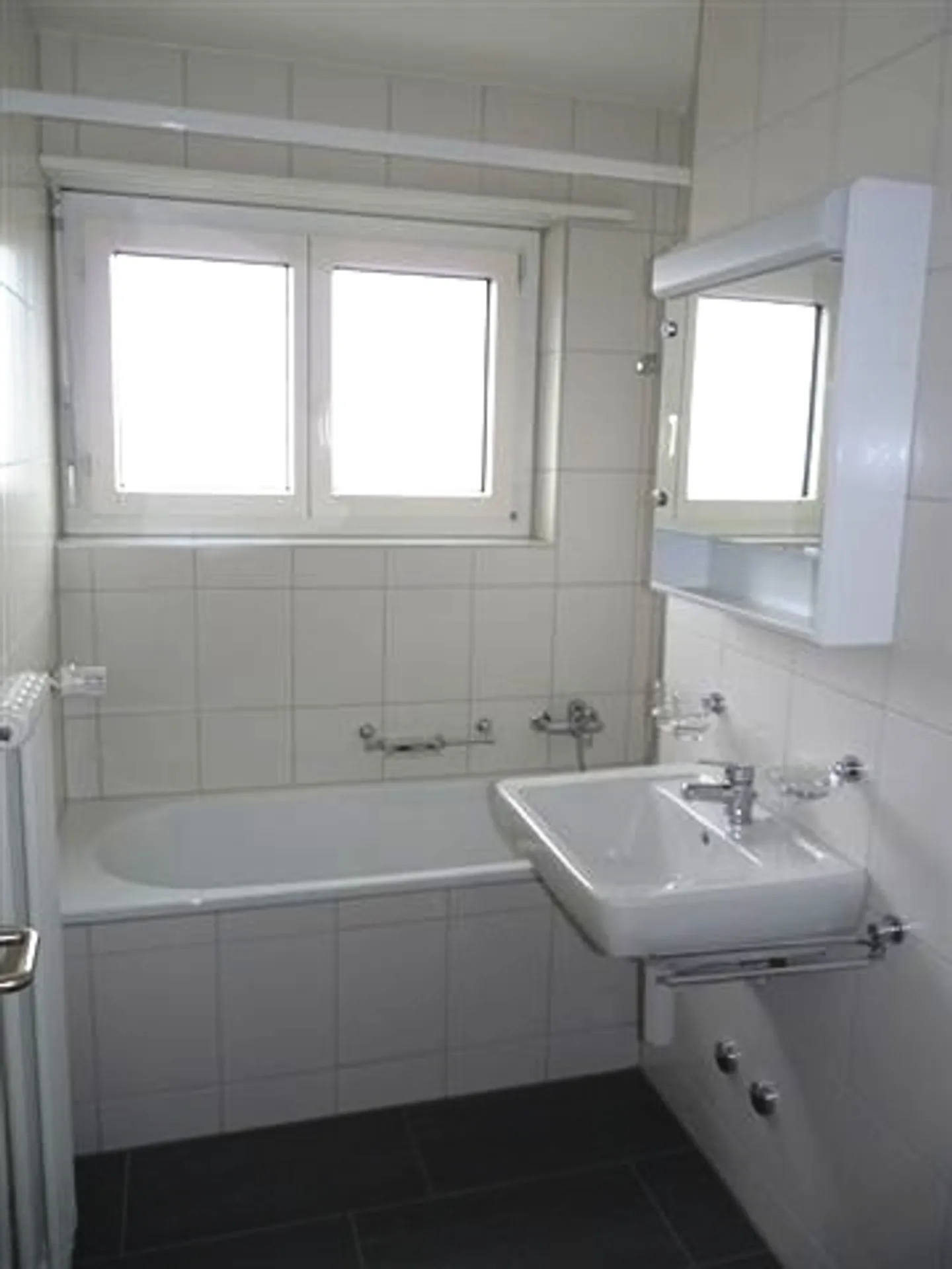 Vivere comodamente in una posizione centrale garantito! - Foto 4 di 5