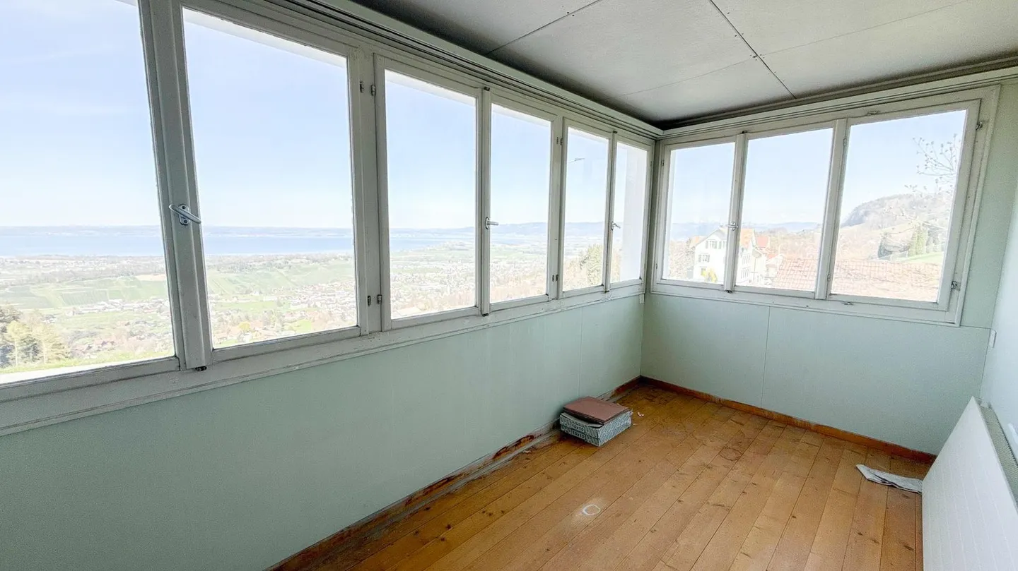 8-Room House with Charm and Unobstructed Lake View - Photo 7 of 7