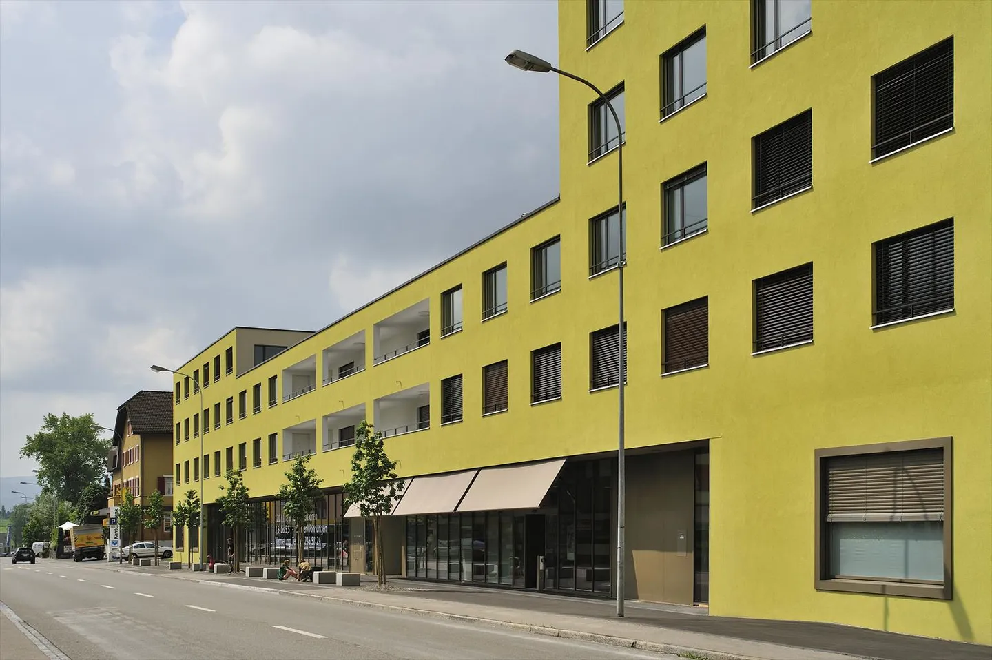 Behind the train station - right at the forefront! - Photo 1 of 7