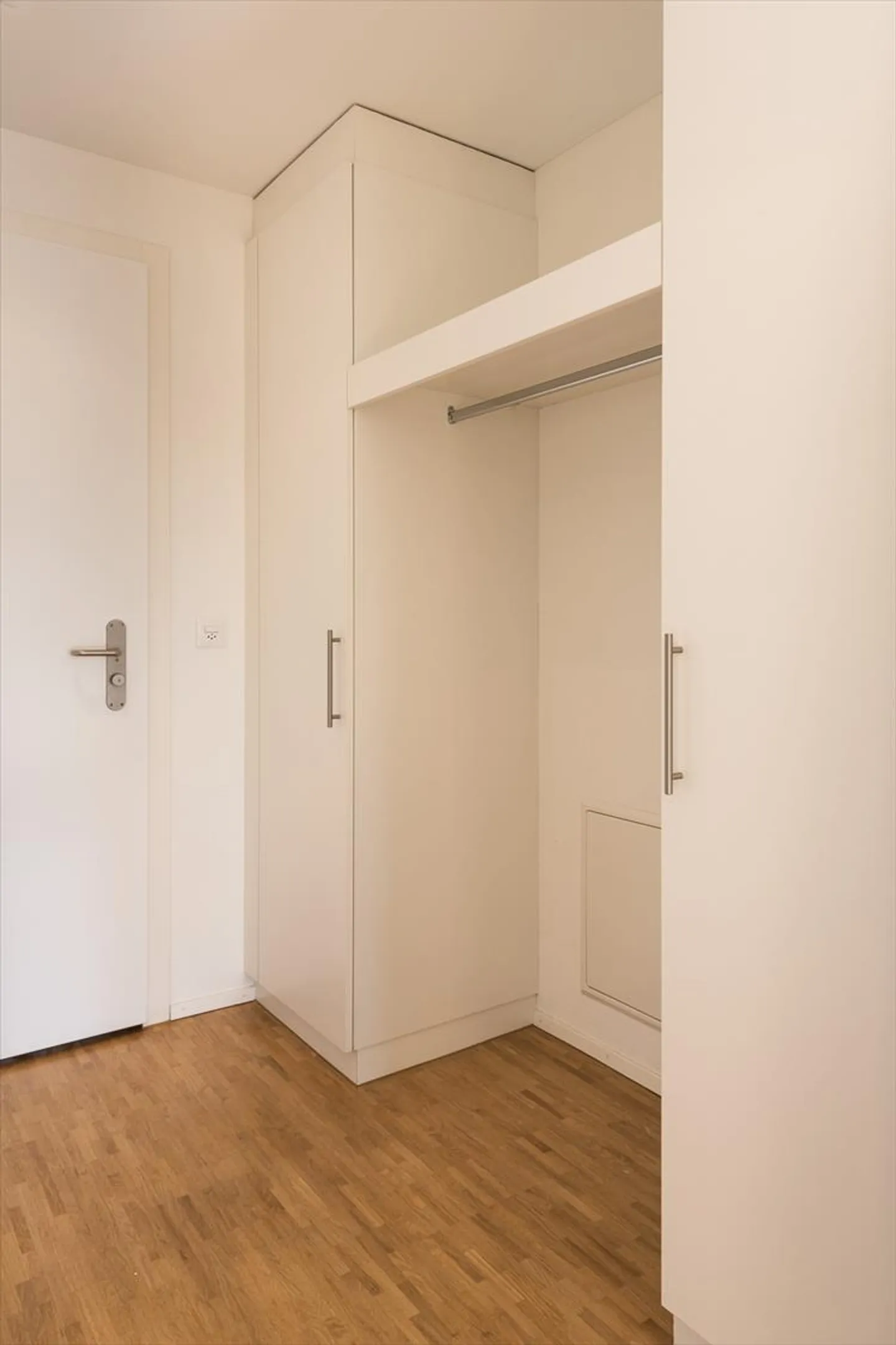 Behind the train station - right at the forefront! - Photo 5 of 7