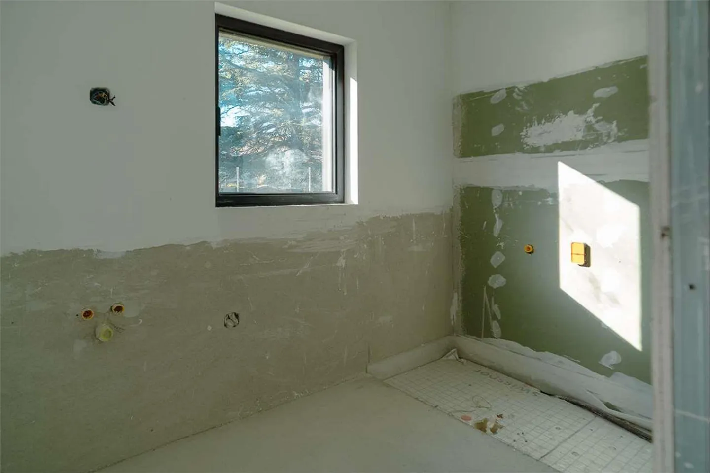 Maroggia wunderschöne 3.5 Zimmer mit privatem Garten nur wenige Schritte vom See entfernt - Foto 9 von 13