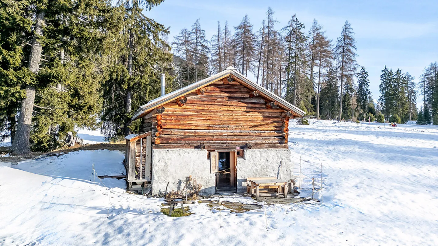 Lantsch/Lenz: Mountain Cabin with Stylish Interior and Mountain Panorama - Photo 1 of 7
