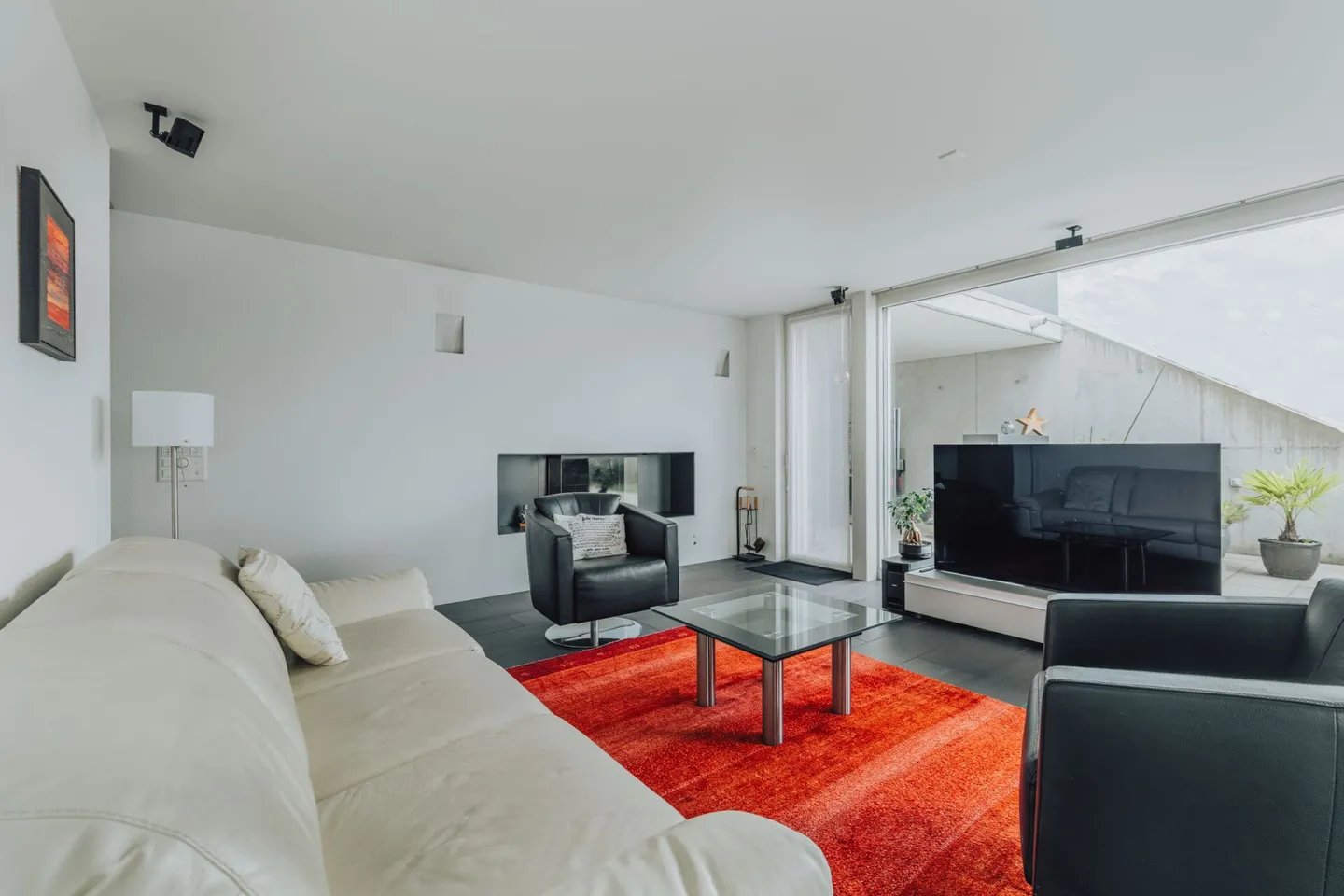 Large terrace single-family house in the Lenzburg region - Photo 4 of 13