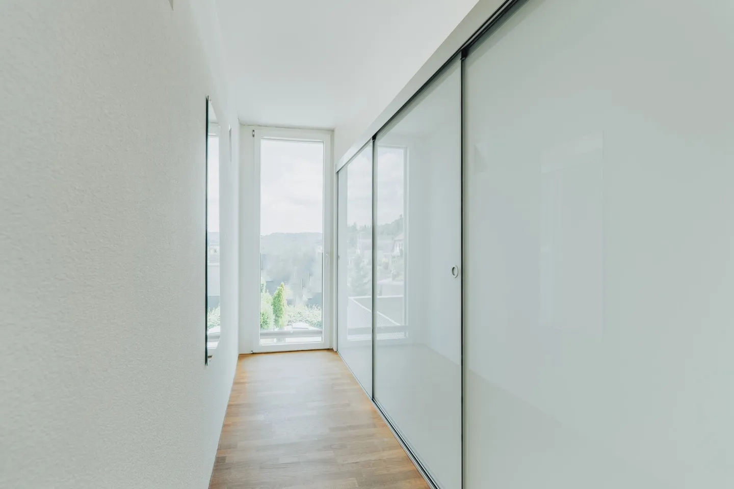 Large terrace single-family house in the Lenzburg region - Photo 10 of 13