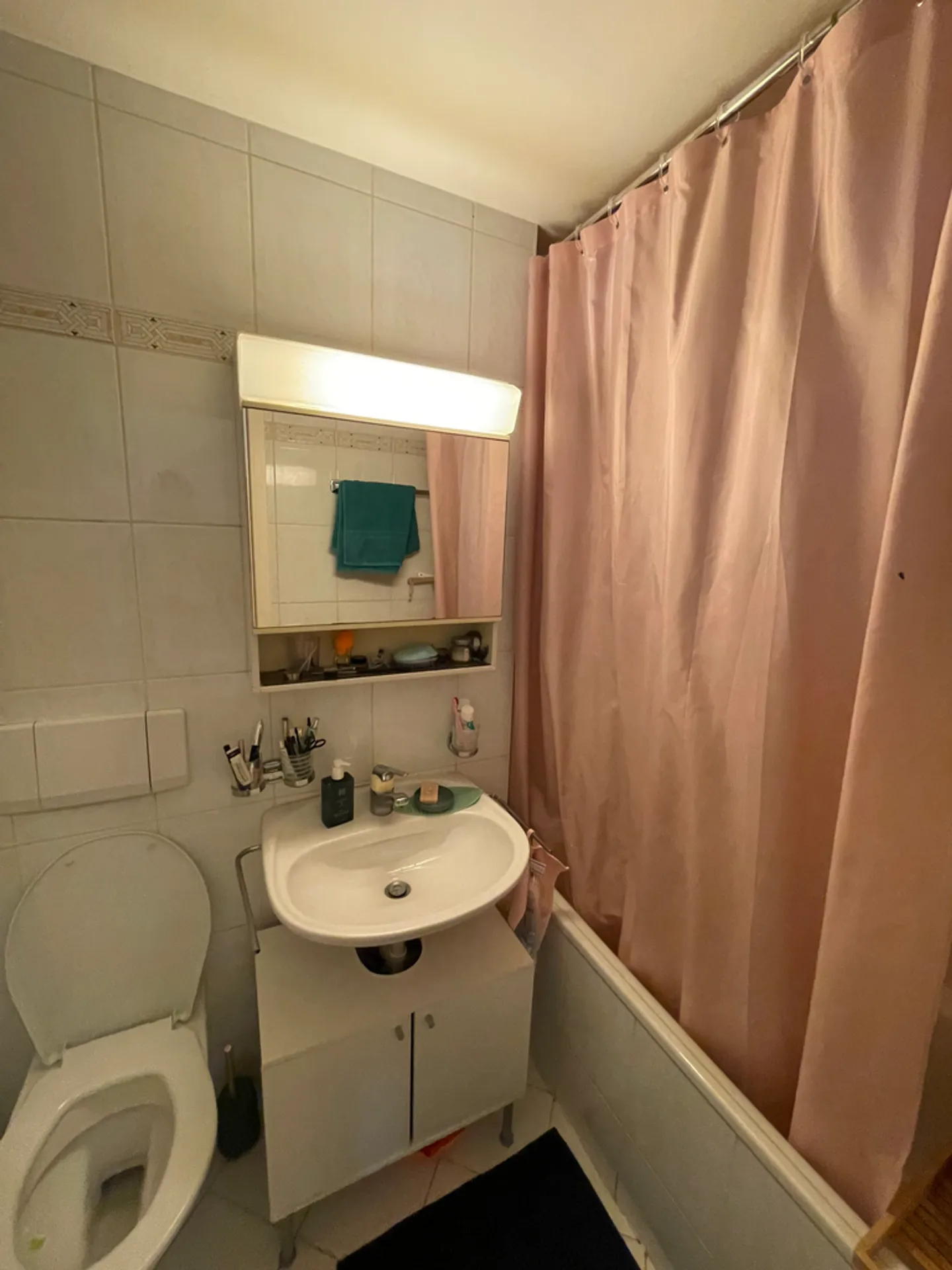 Charmantes Studio mit Offener Küche - Foto 5 von 5