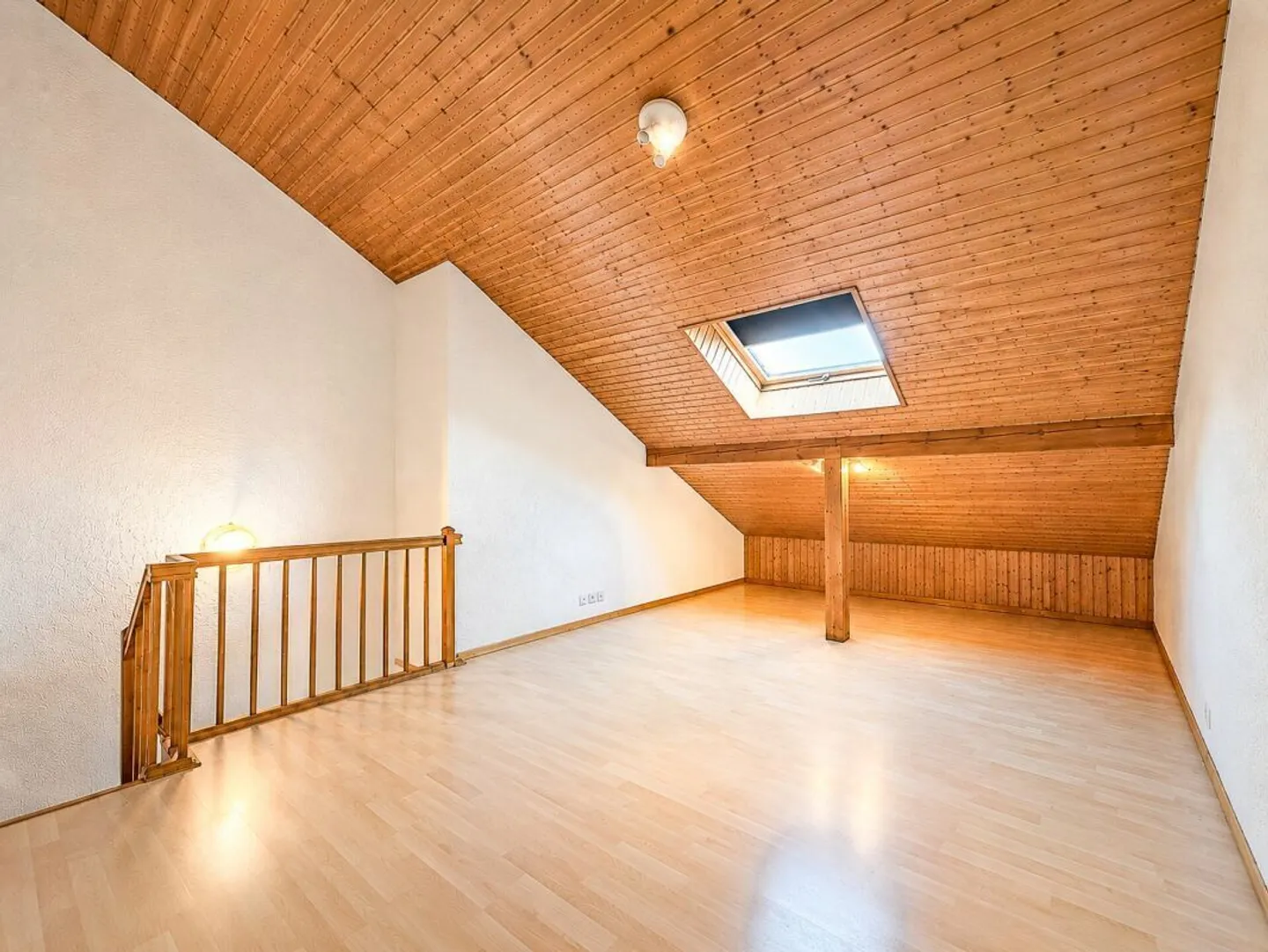 Ampio Appartamento Duplex a Sion - Foto 9 di 11