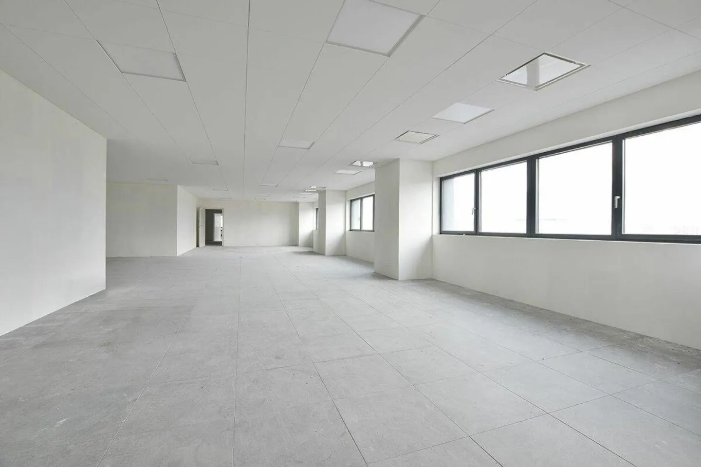 Modular commercial spaces in a strategic area - Photo 5 of 9