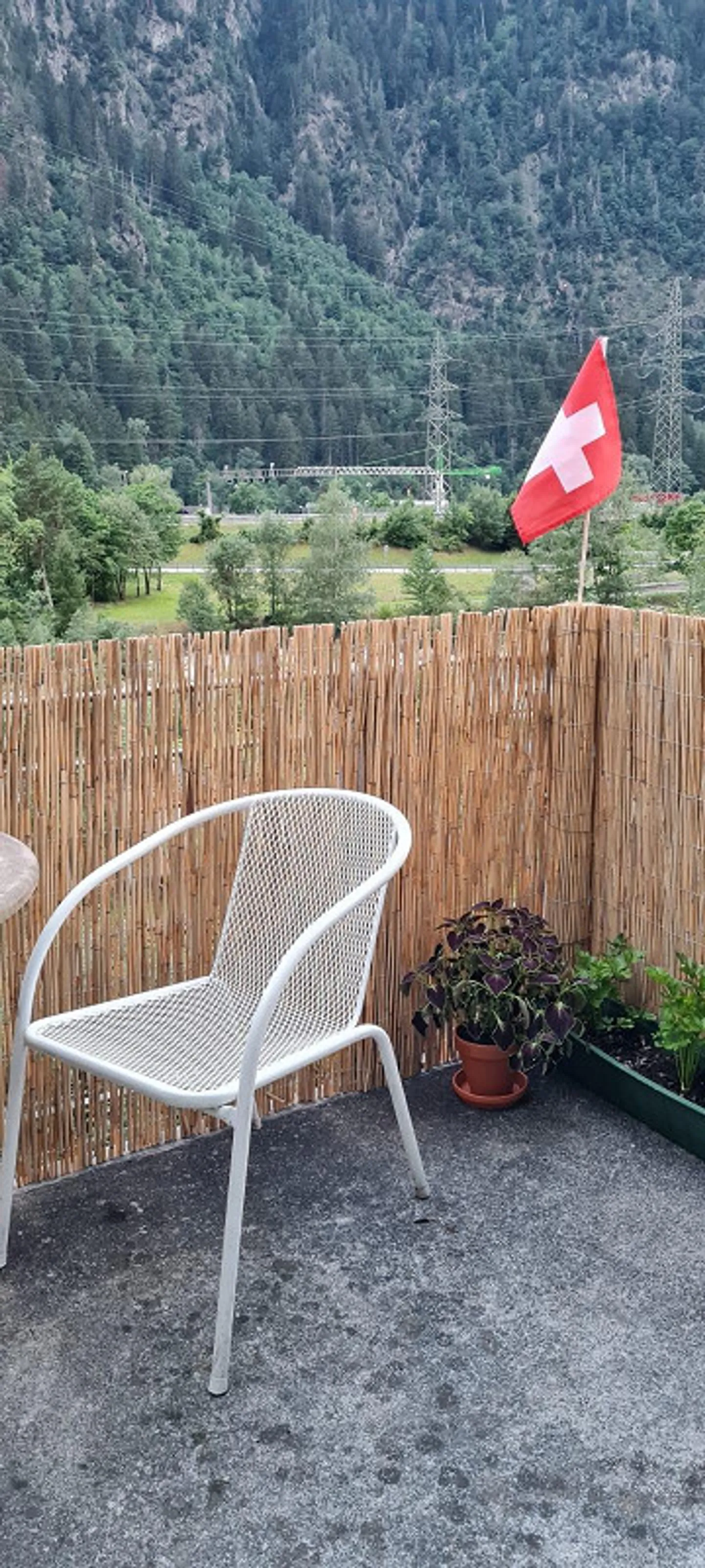 Appartement sous les combles de 2,5 pièces à louer à Amsteg - Photo 5 sur 5