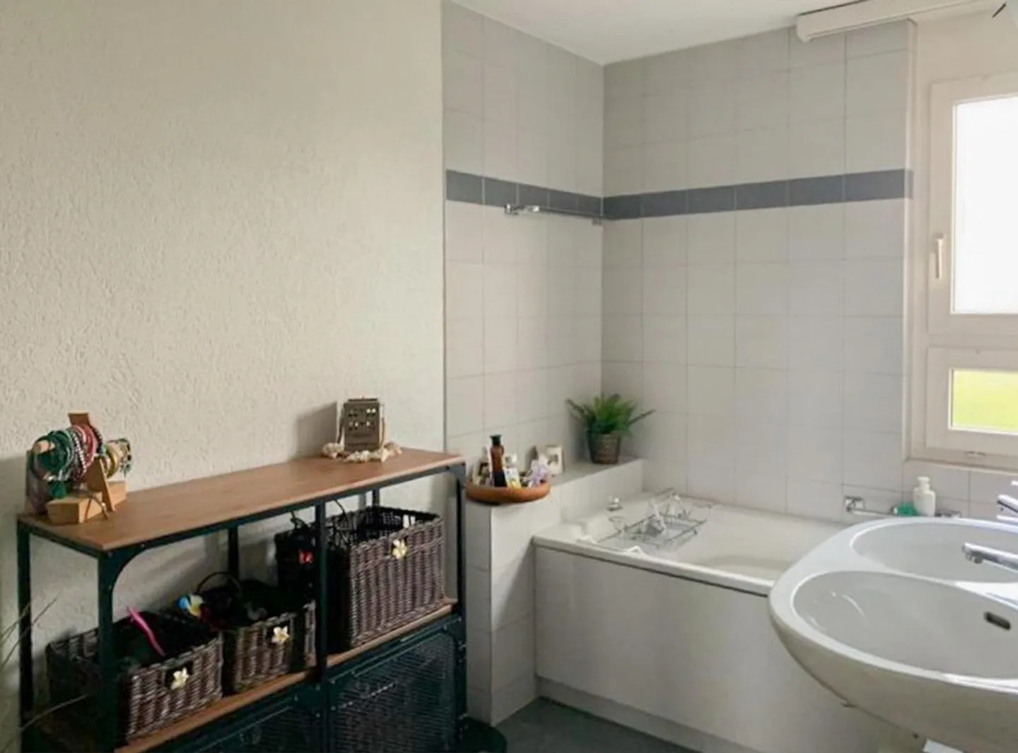 Grosszügige Wohnung in ruhiger Lage - Foto 6 von 7