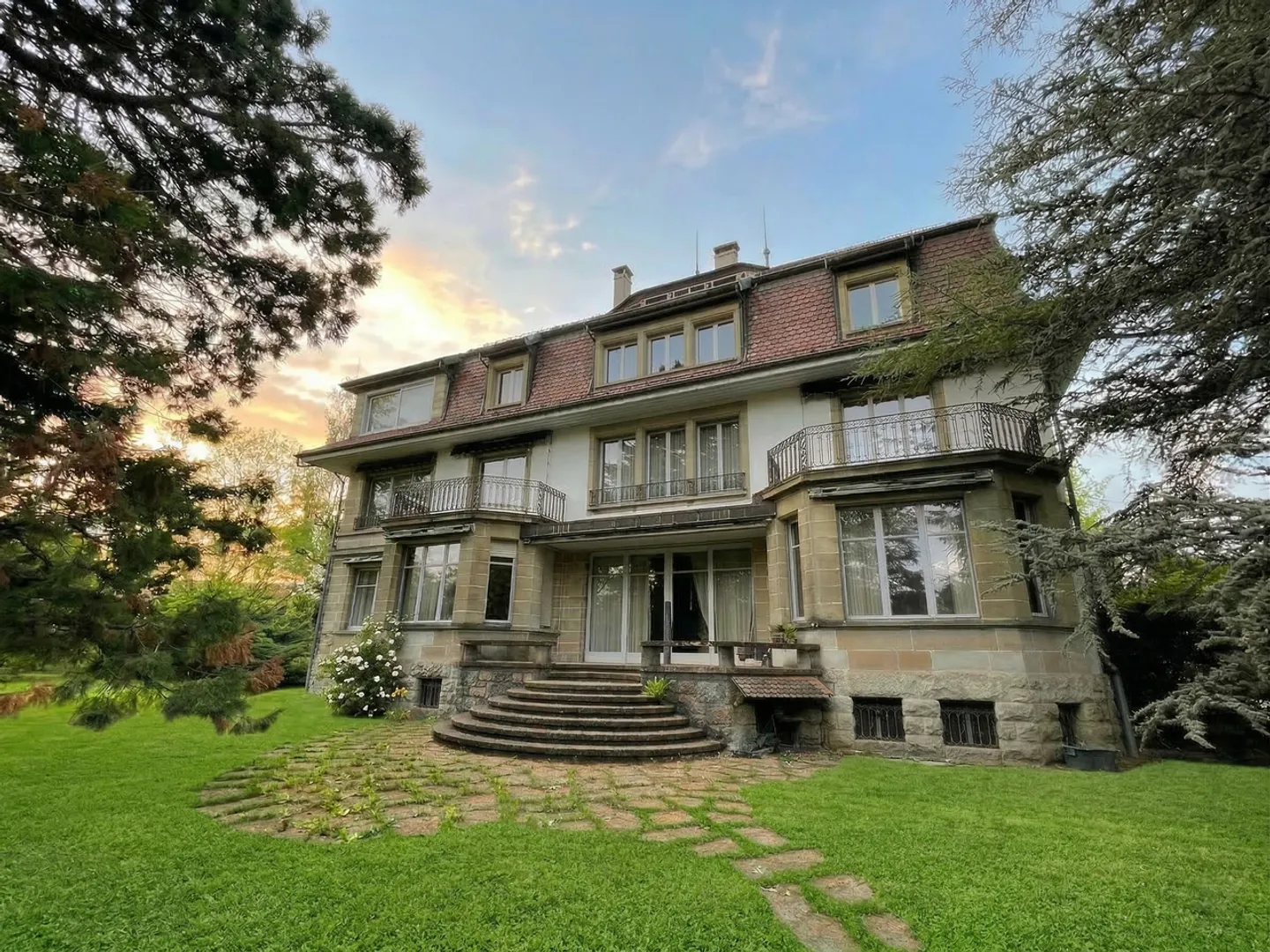 Manor House with High Potential - Photo 6 of 7