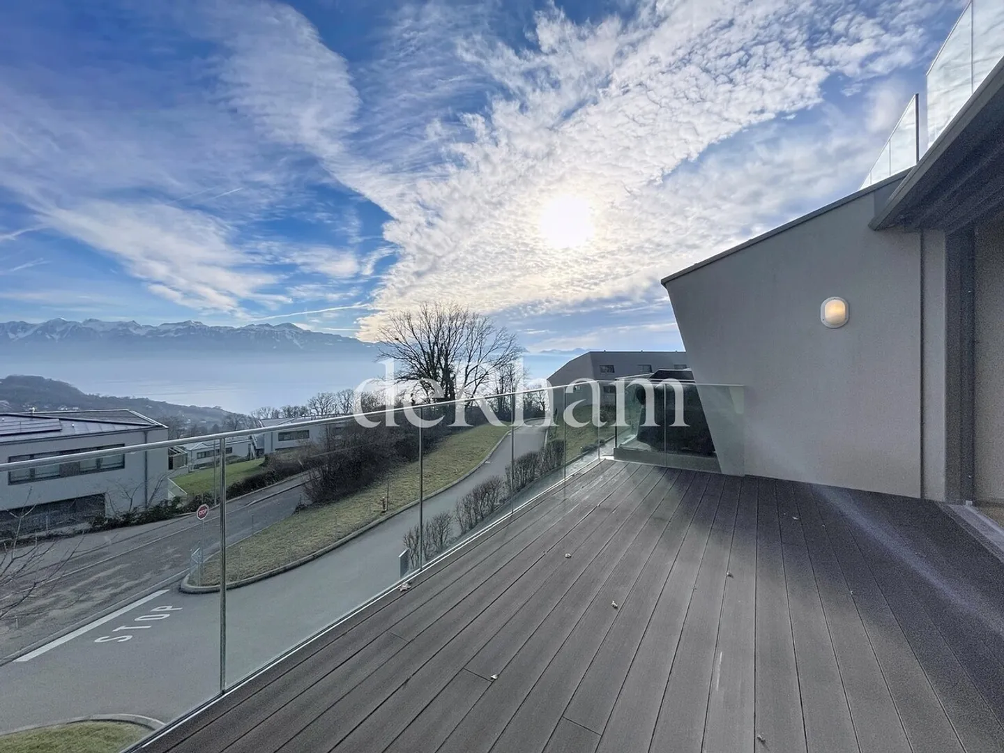 Stunning 5-room apartment with breathtaking view! - Photo 11 of 12
