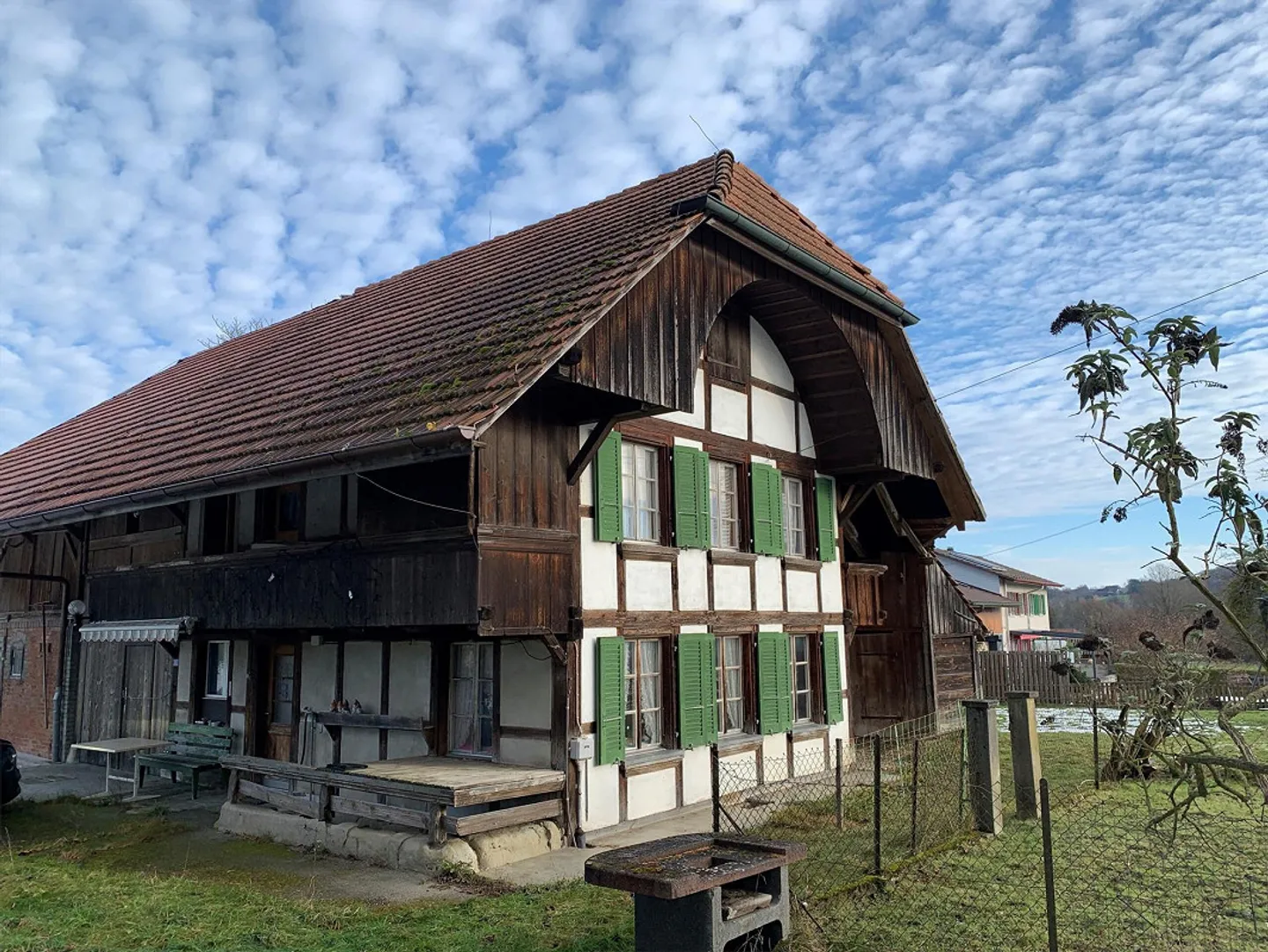 Sanierungsbedürftiges Bauernhaus - Foto 2 von 13