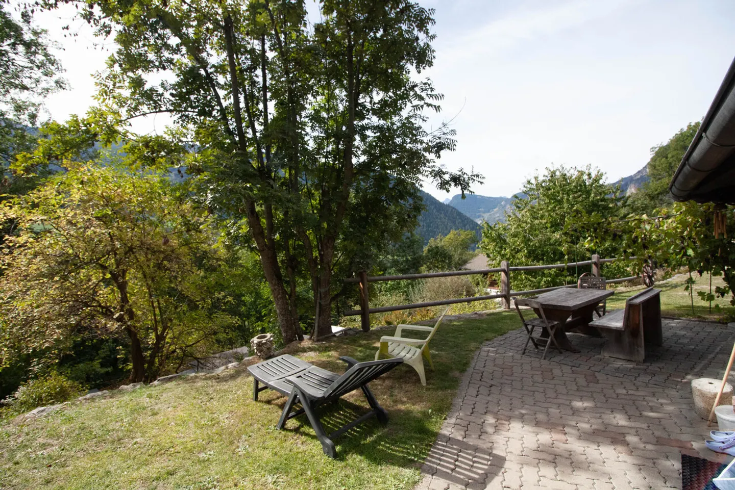 Chalet in Sunny Diablay - Photo 2 of 8