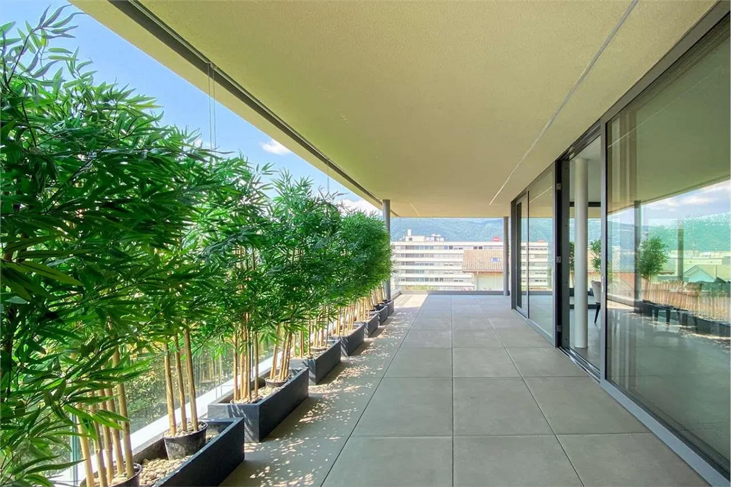 Comano: modern 3.5 room luxury apartment with large terrace - Photo 8 of 10