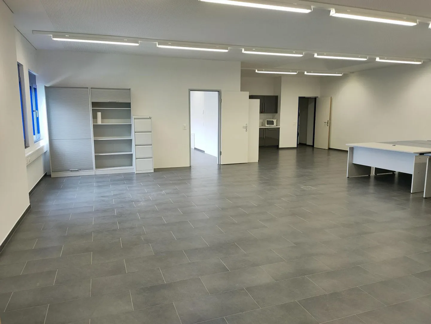 Appartamento loft 300m2 con doccia e WC - Foto 1 di 13