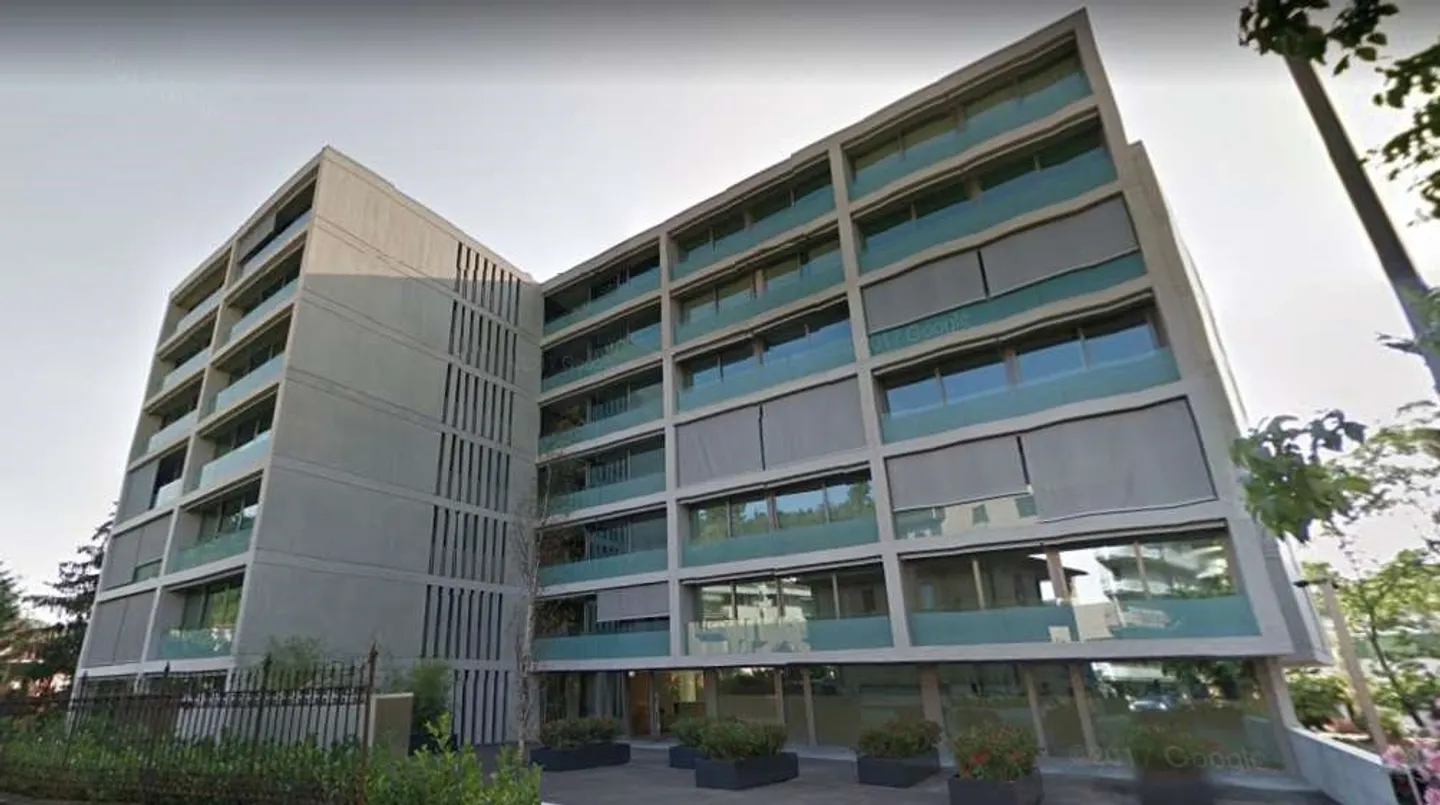 Large, modern and bright office - Photo 11 of 11