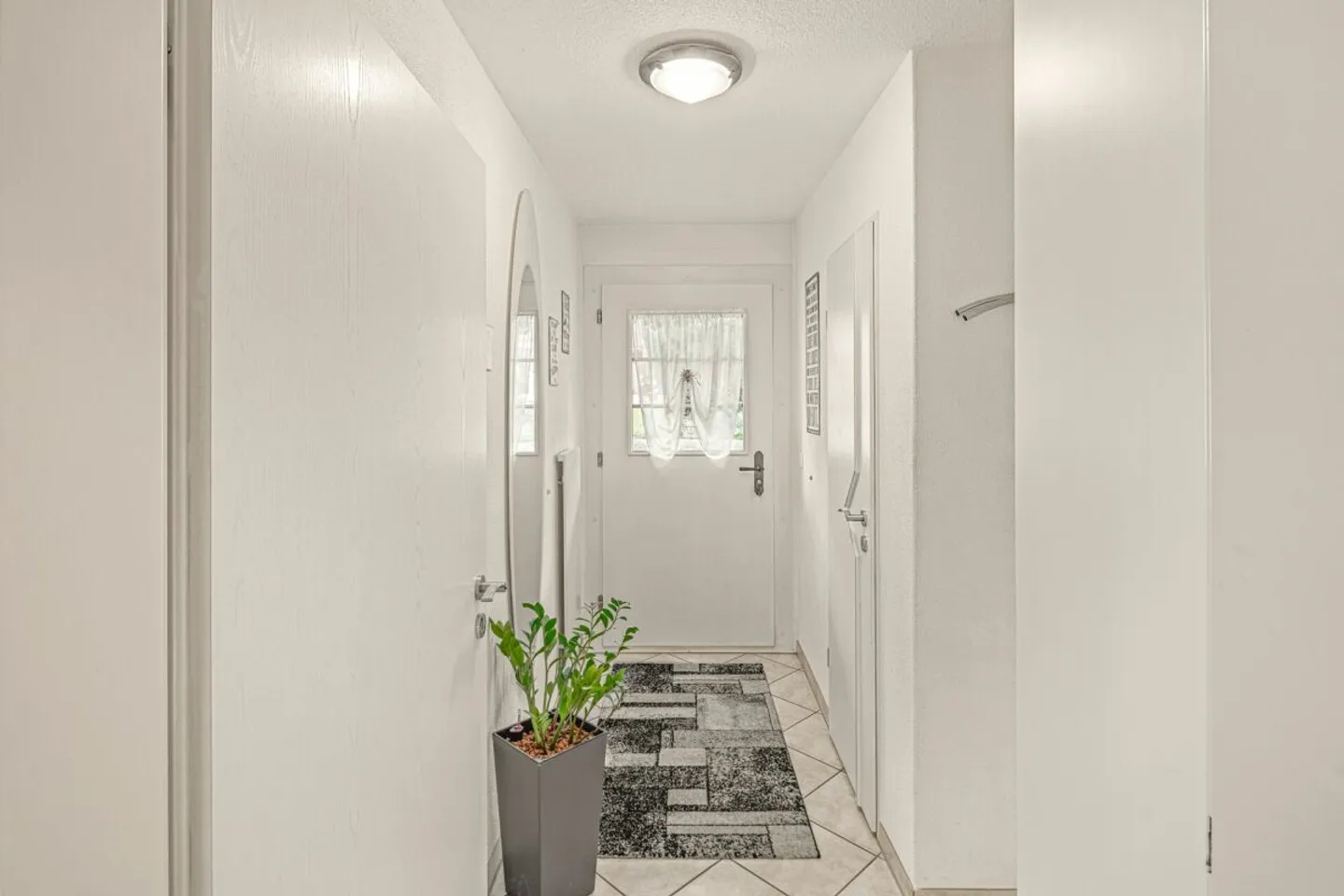 Grosszügiges Reiheneckhaus - viel Raum für Familie, Freizeit & Ideen - Foto 4 di 17