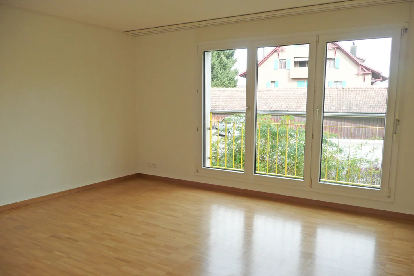 Appartamento 2.5 camere affascinante - Foto 3 di 10