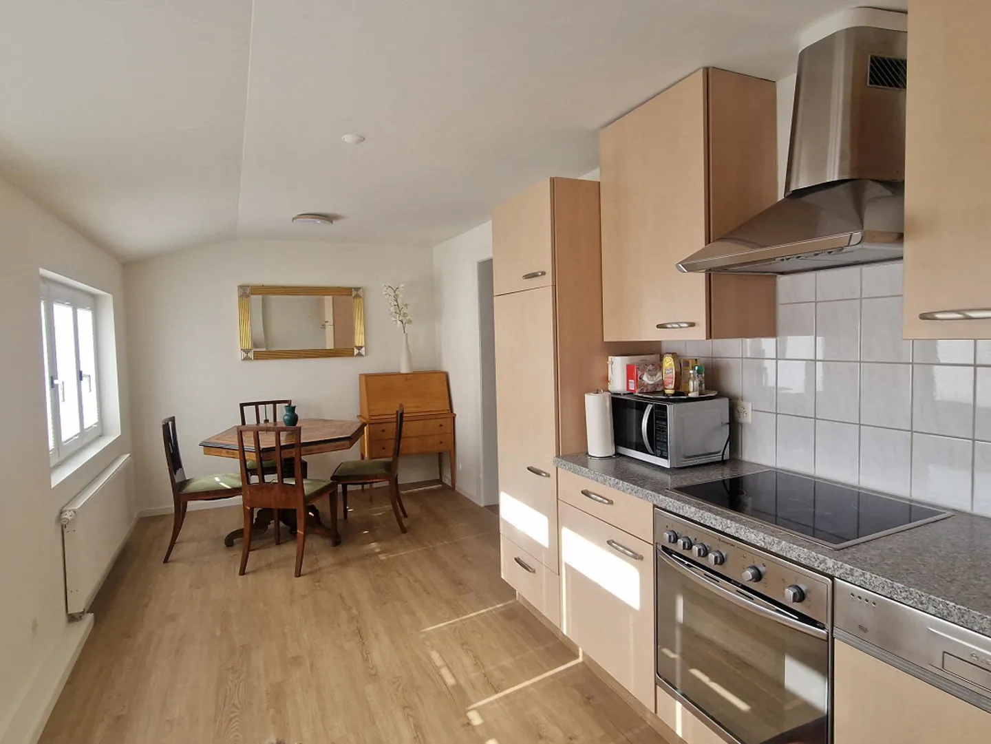 Appartamento arredato di 2,5 locali in affitto a Reinach - Foto 2 di 10