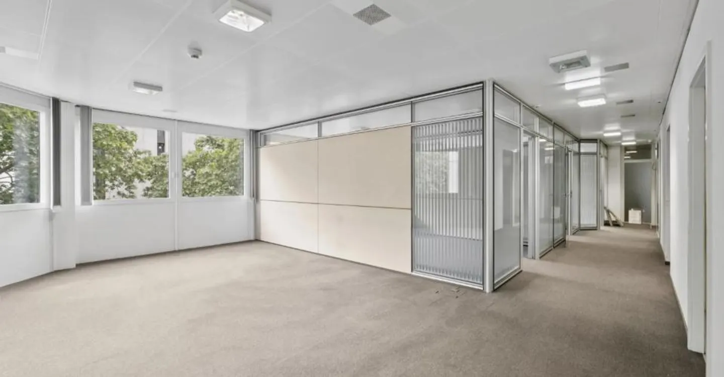 Verwaltungsflächen in Charmilles - Foto 3 von 12