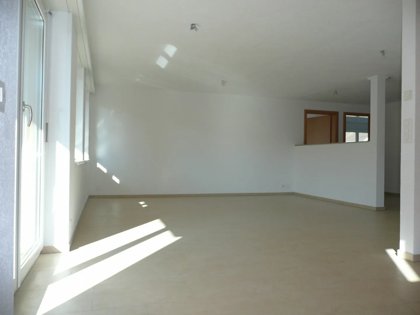 Geräumige 4.5 Zimmer Wohnung - Foto 5 von 12