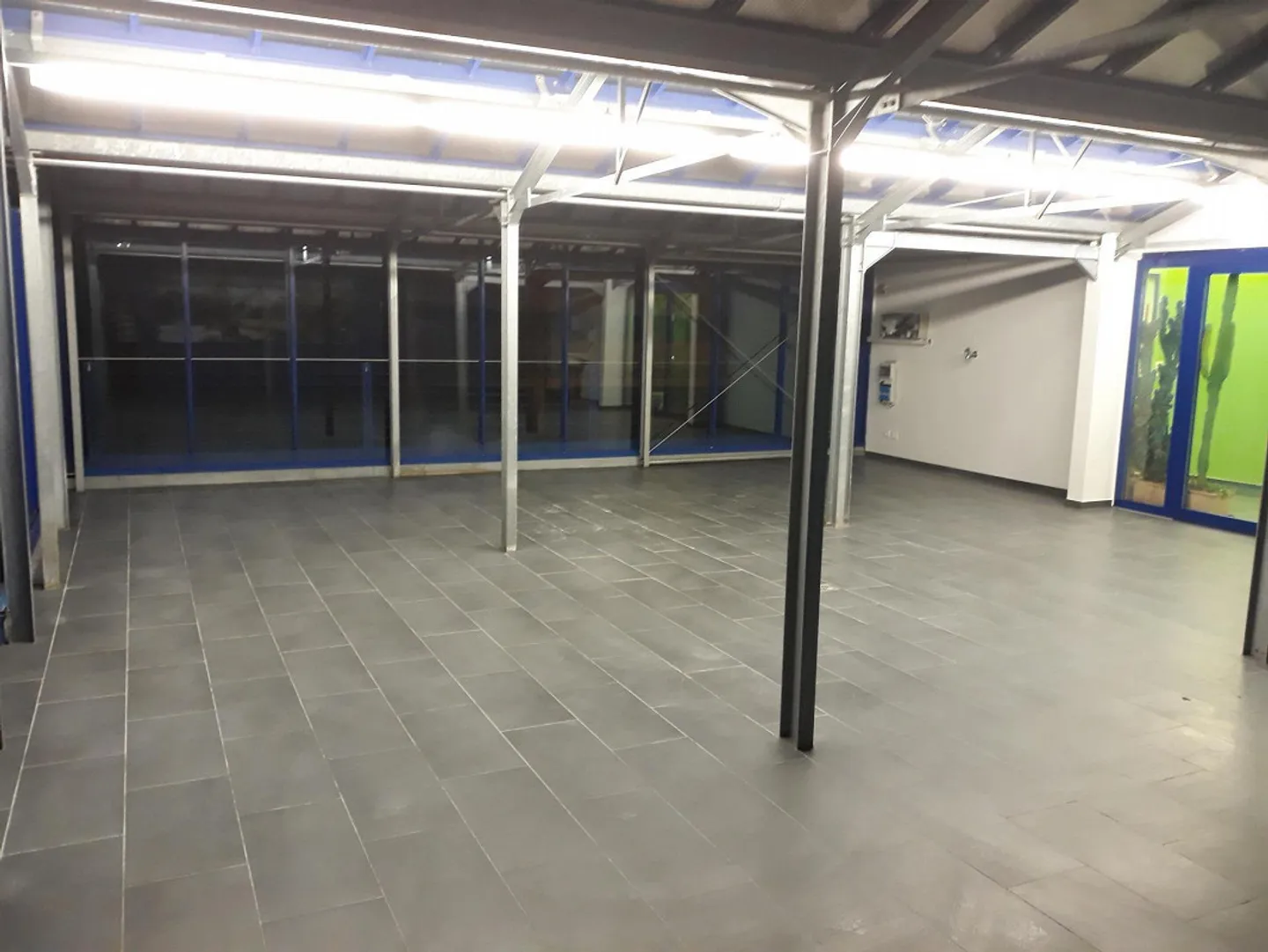 Appartamento loft 300m2 con doccia e WC - Foto 11 di 13