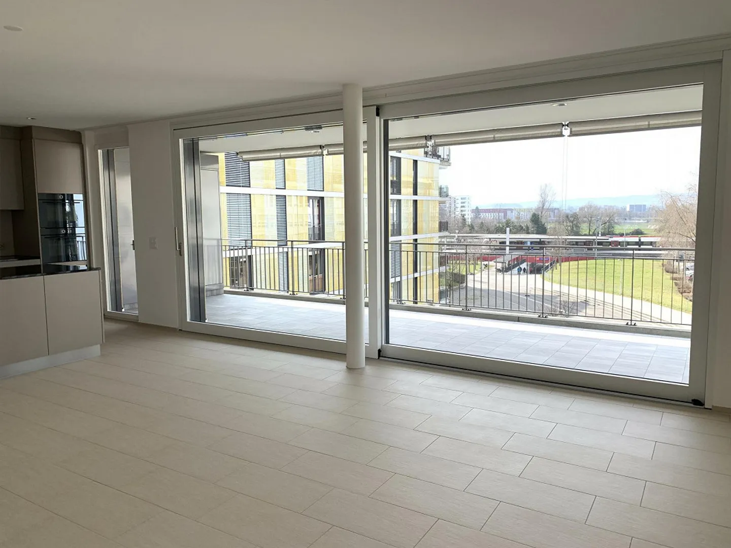 Appartamento spazioso e luminoso di 3,5 stanze (112 m2) - Foto 7 di 30