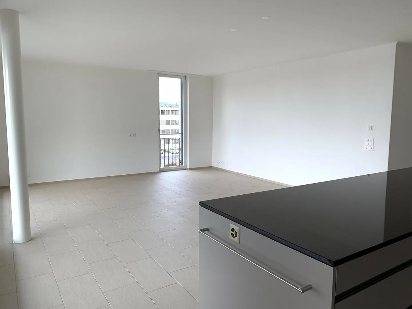 Appartamento spazioso e luminoso di 3,5 stanze (112 m2) - Foto 9 di 30